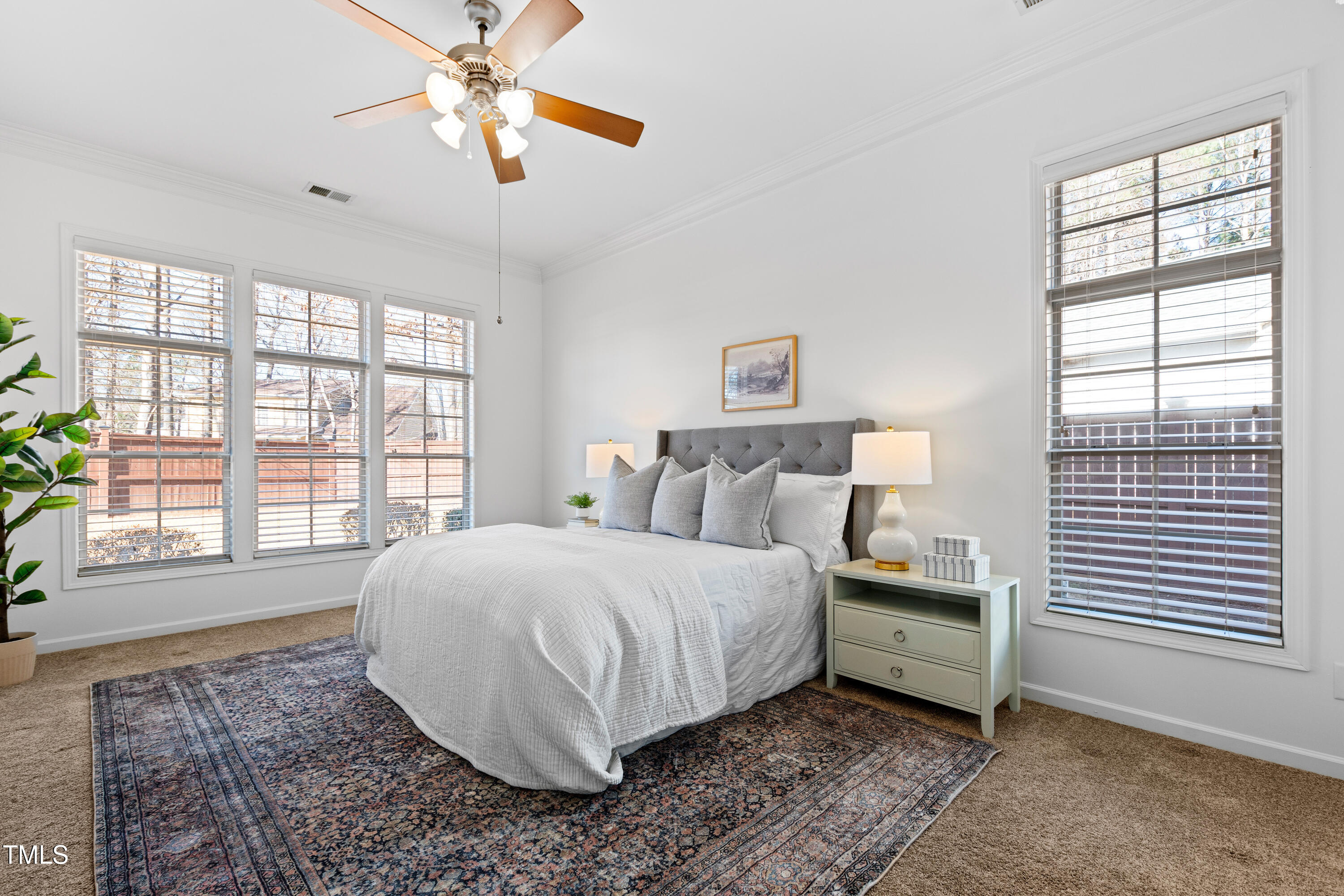 6111 Leesburg Lane