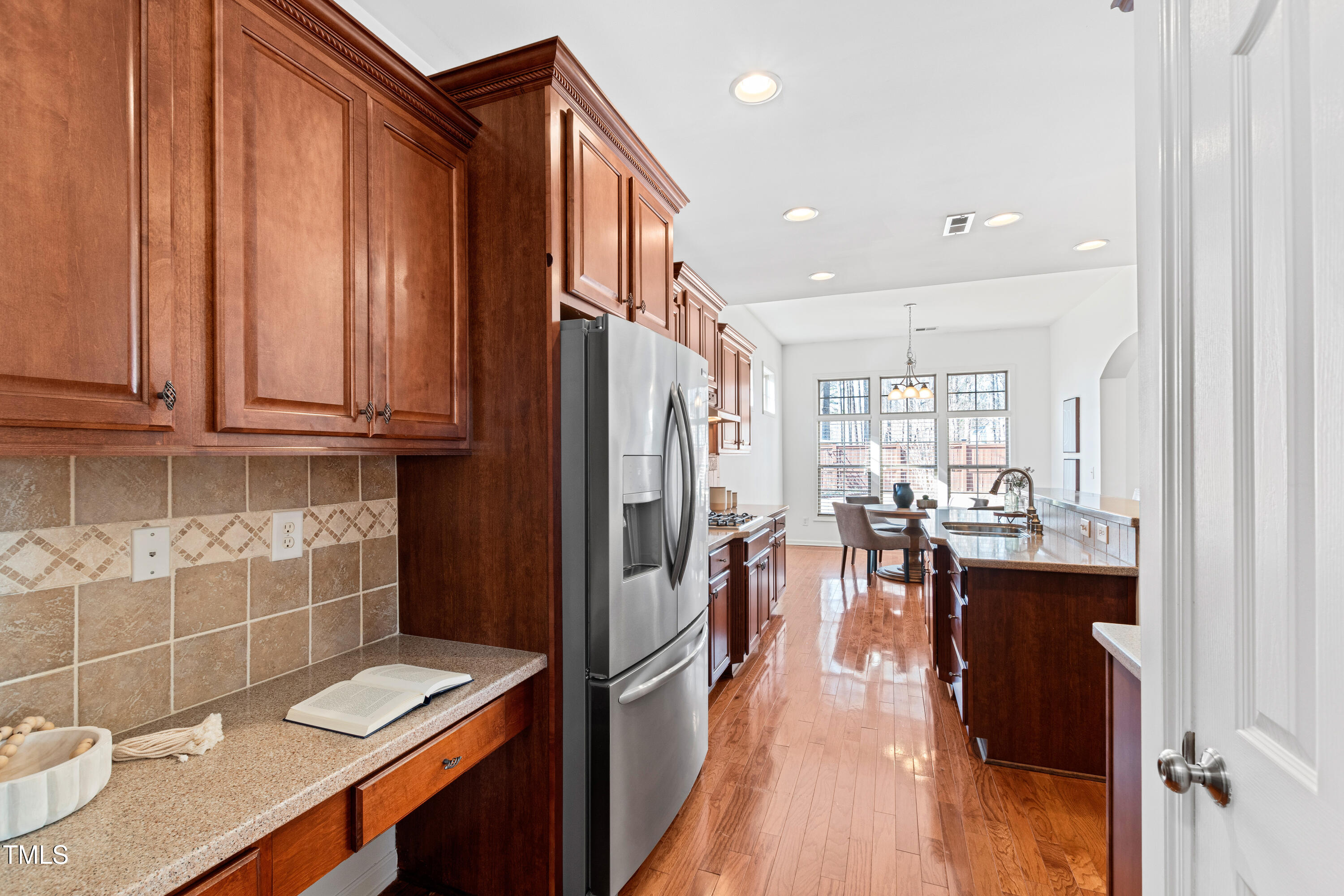 6111 Leesburg Lane