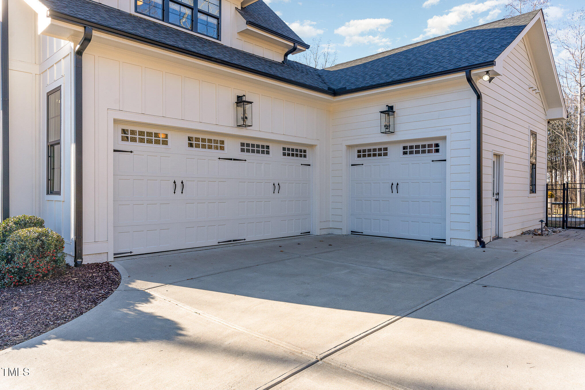 403 Stonecrest Way