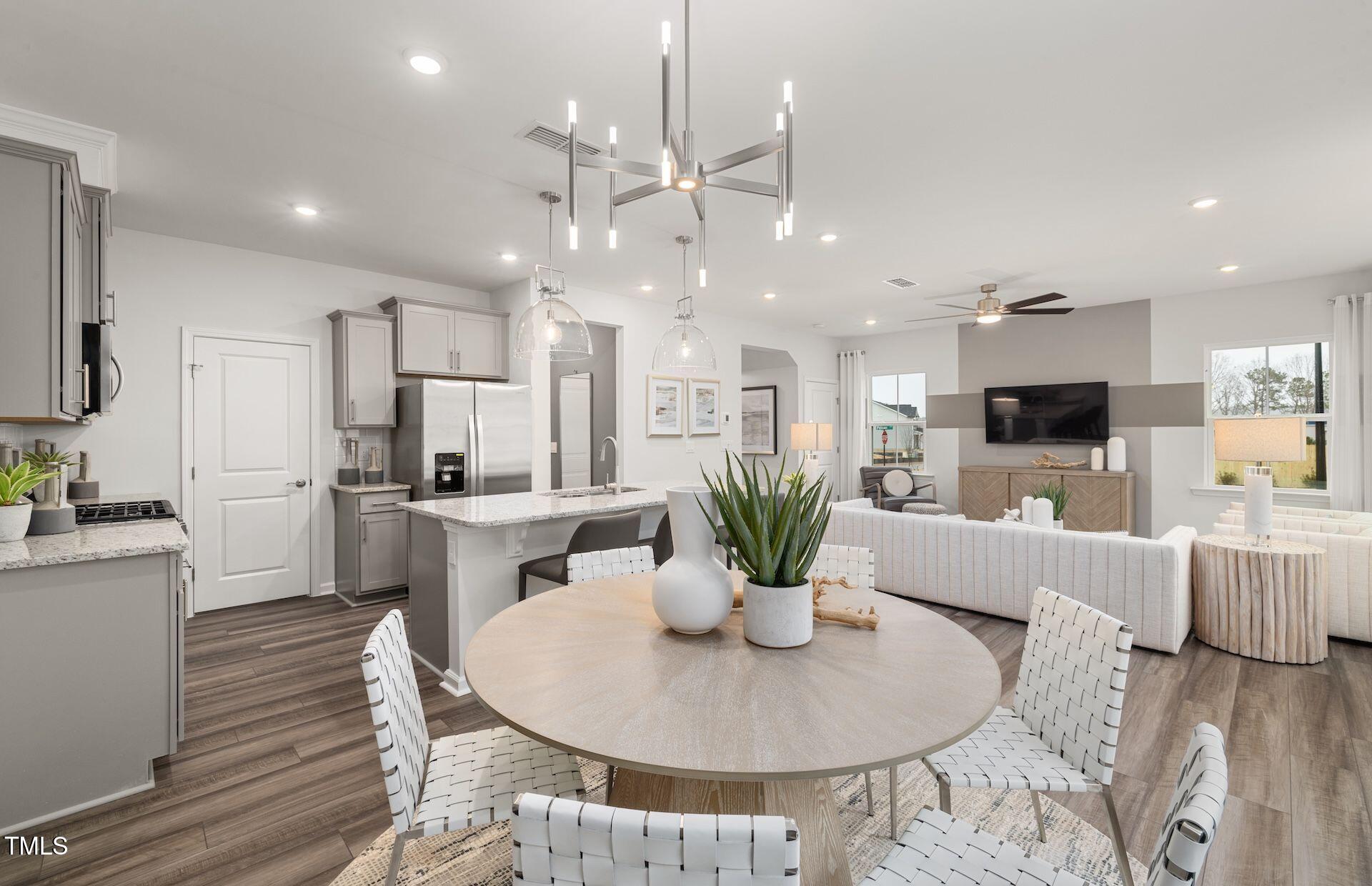 3406 Pelican Lane
