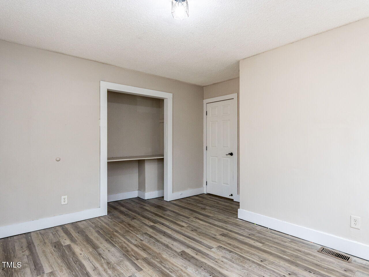 1002 Walker Field Drive