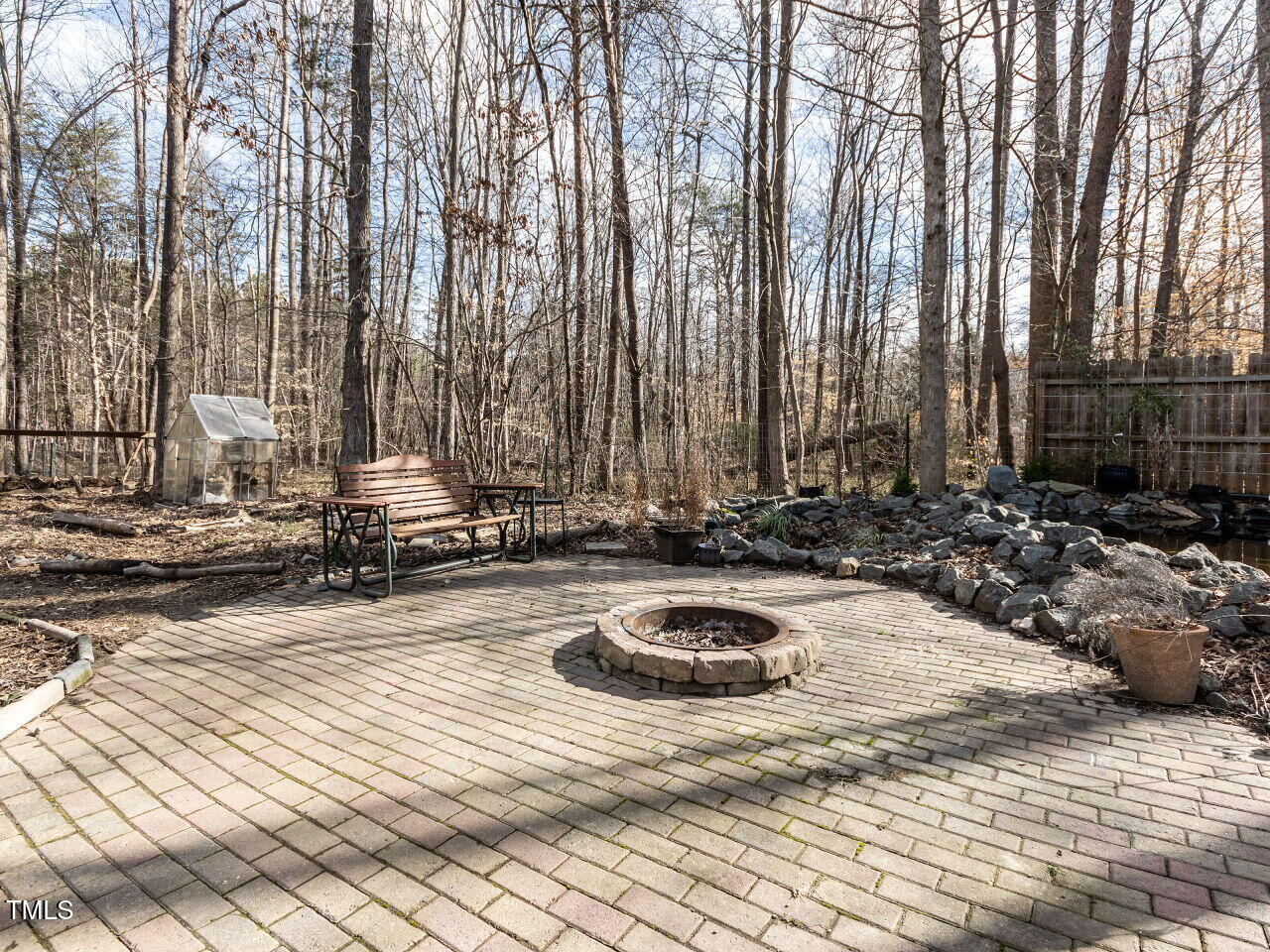 1002 Walker Field Drive