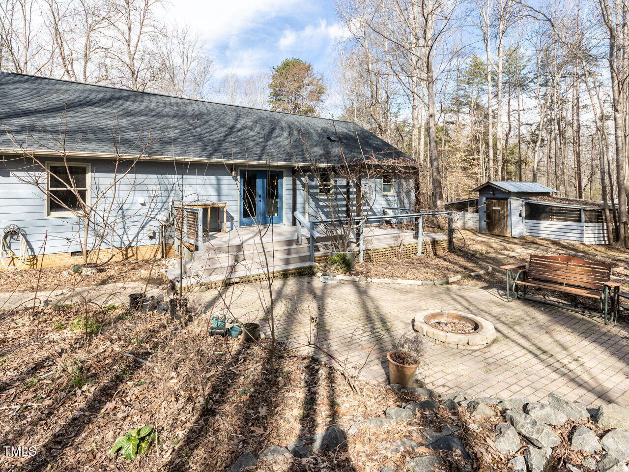 1002 Walker Field Drive