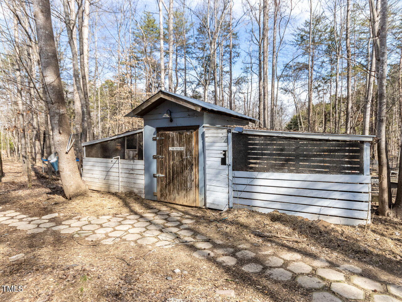 1002 Walker Field Drive