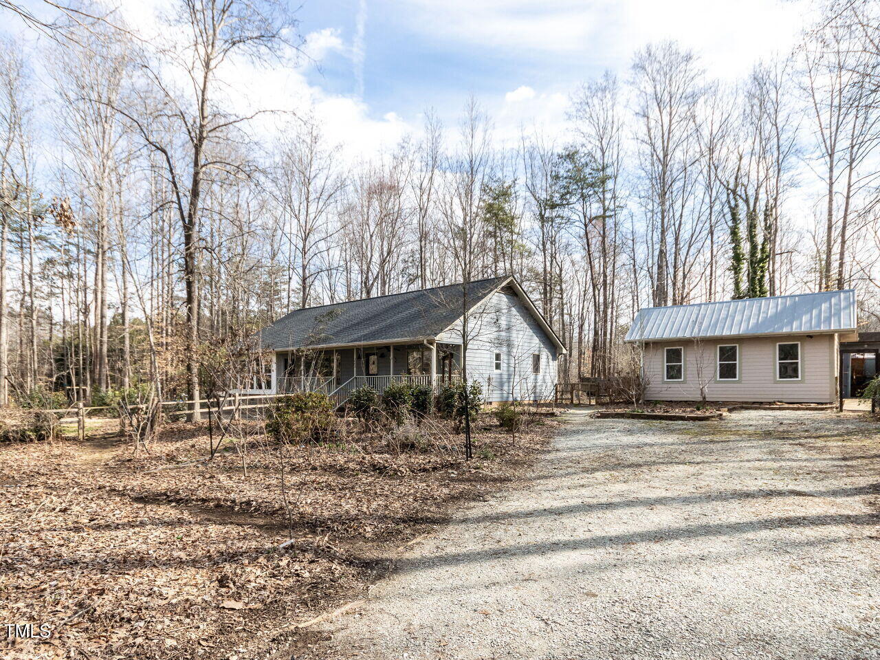 1002 Walker Field Drive