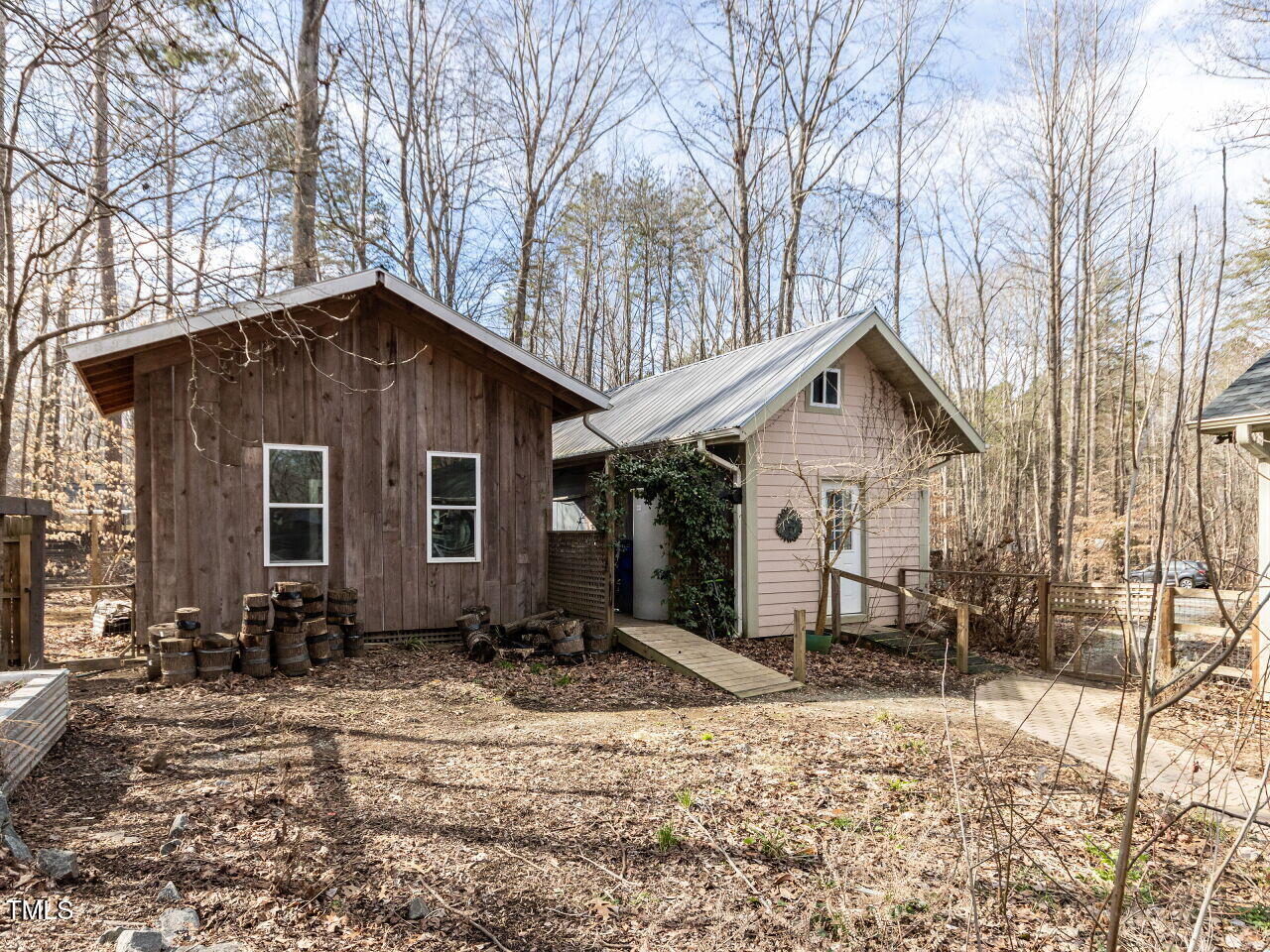 1002 Walker Field Drive