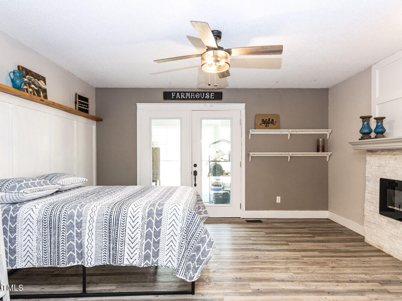 1002 Walker Field Drive