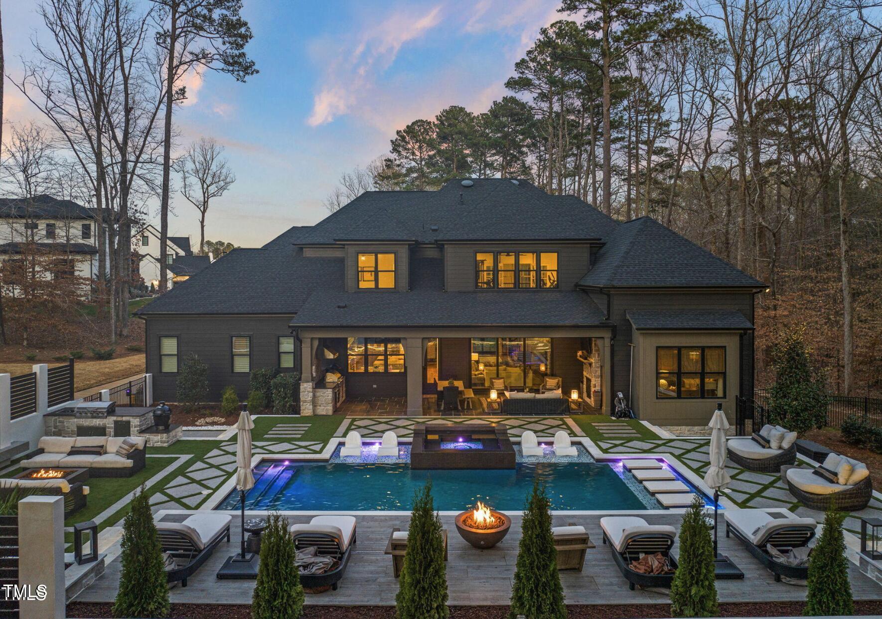 1012 Casa Dega Way