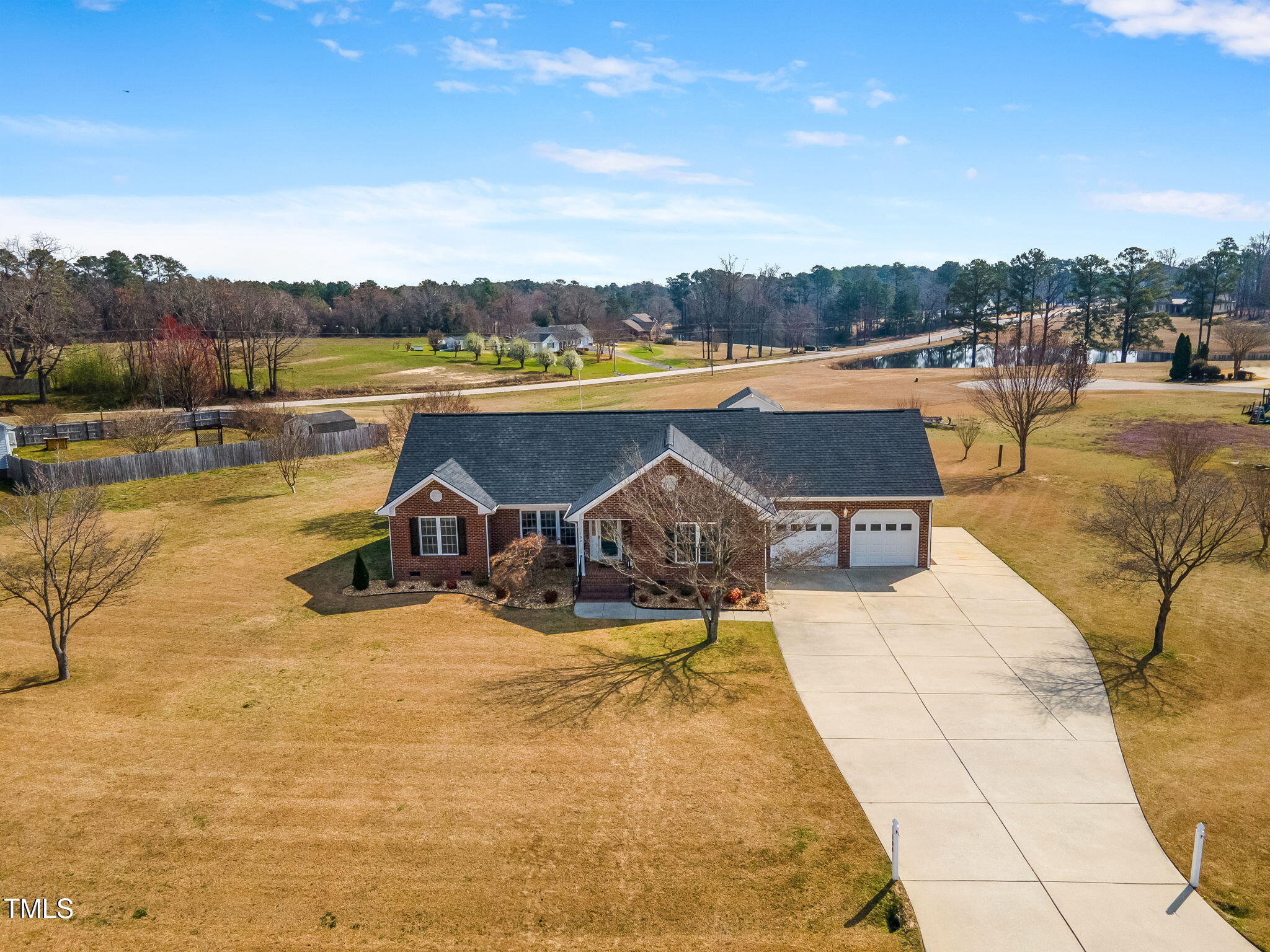 109 Rolling Oaks Lane