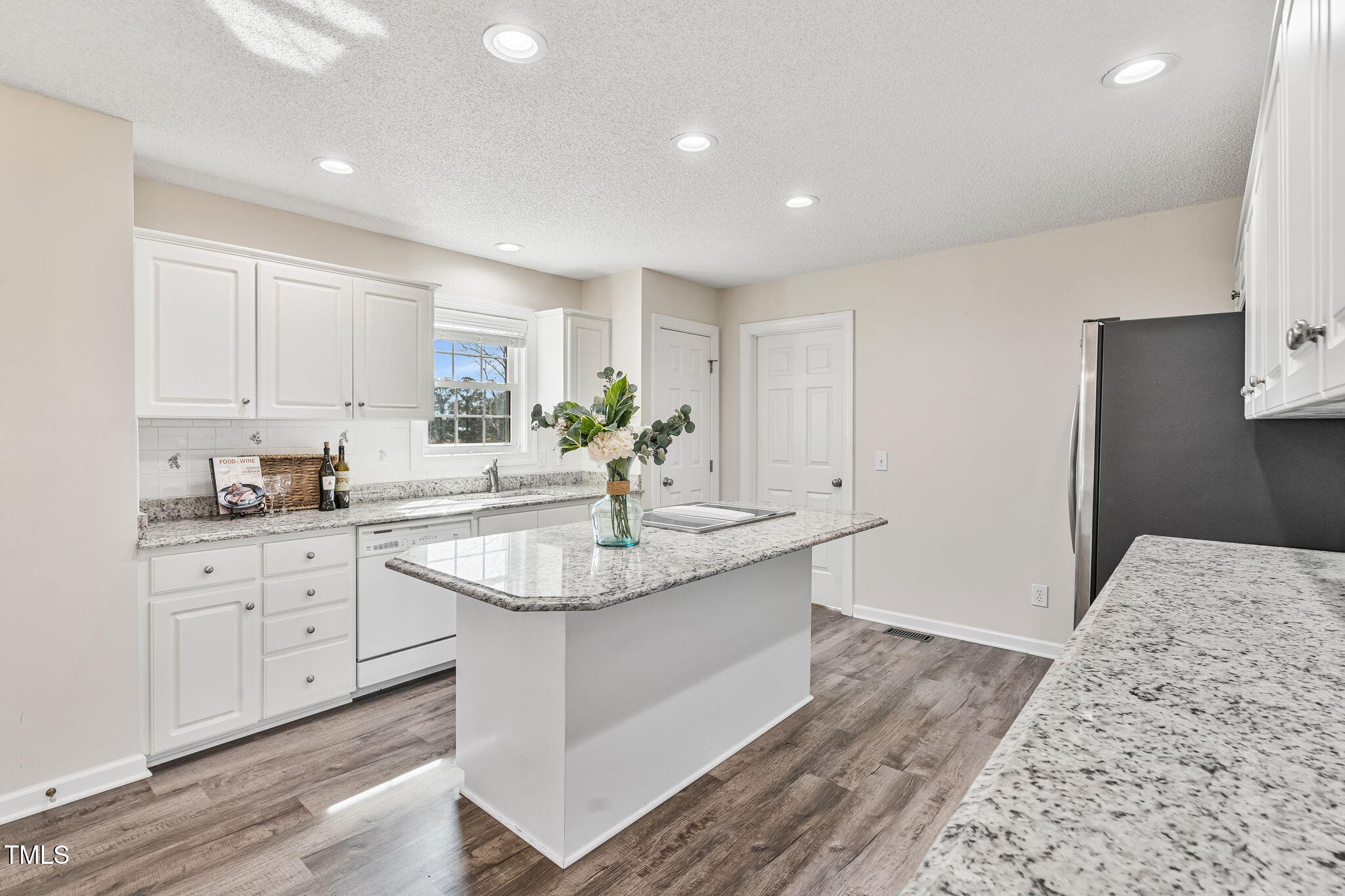 109 Rolling Oaks Lane