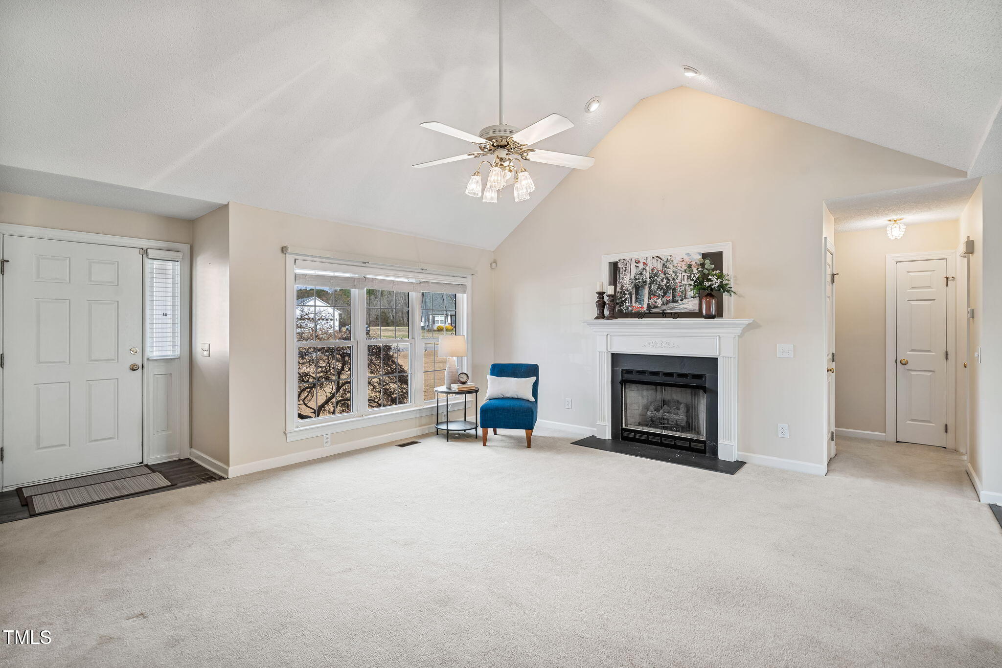 109 Rolling Oaks Lane
