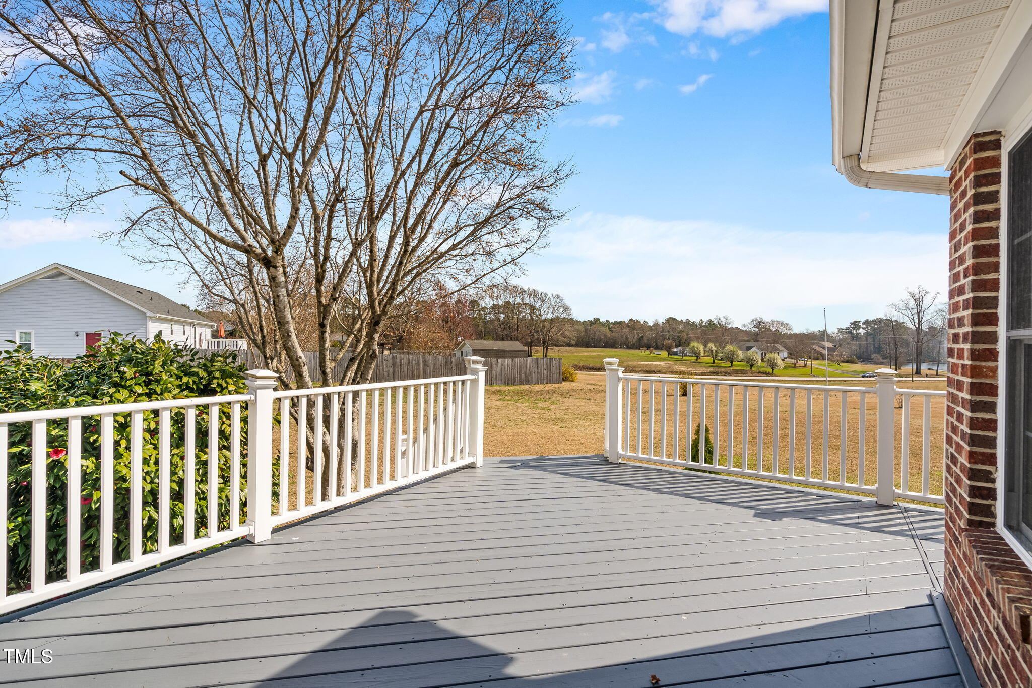 109 Rolling Oaks Lane
