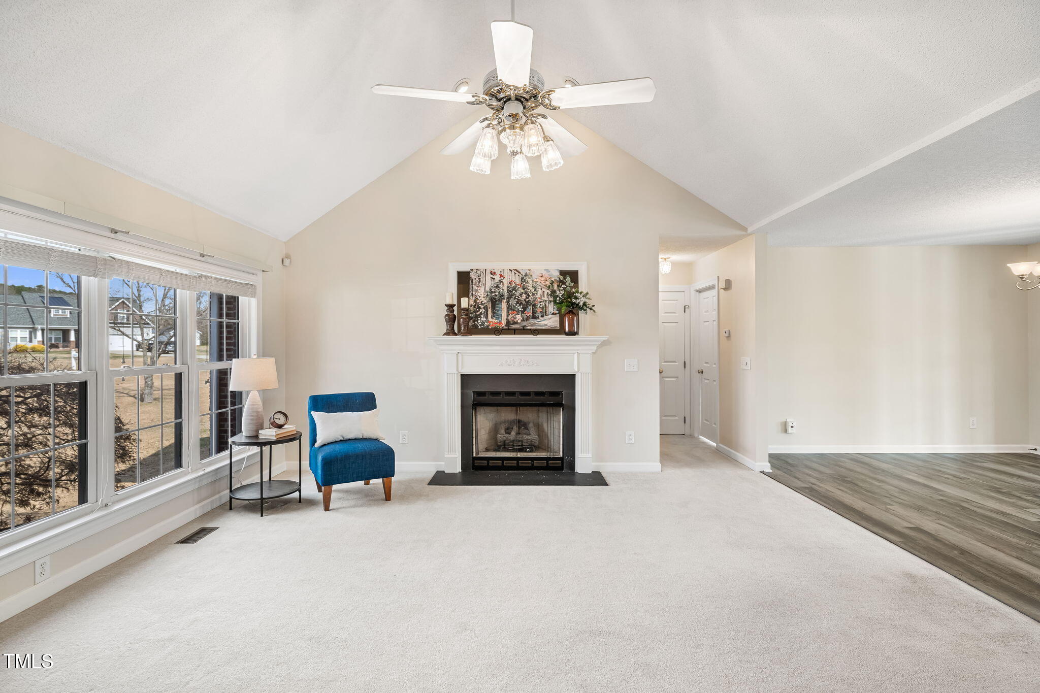 109 Rolling Oaks Lane