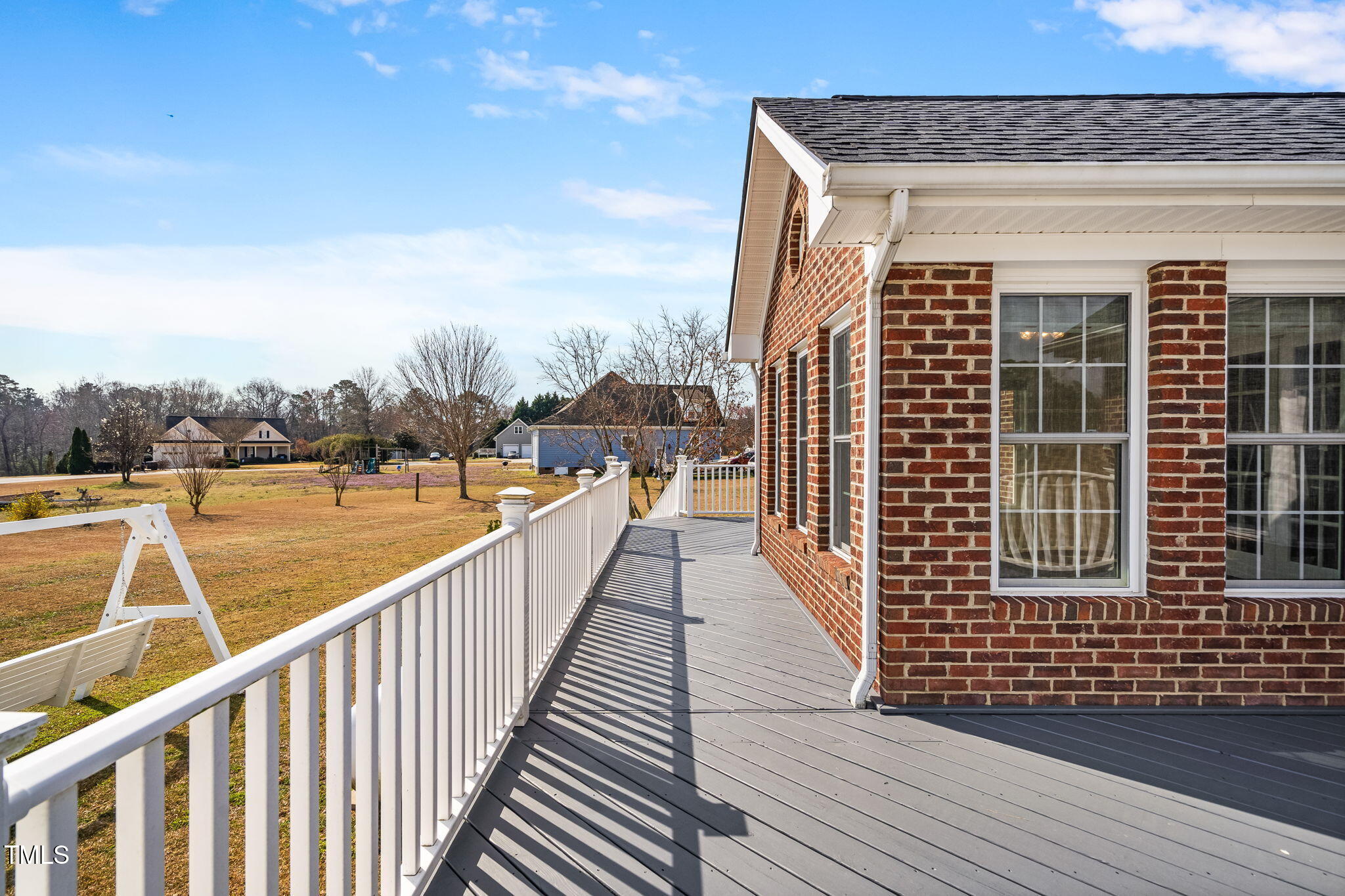 109 Rolling Oaks Lane