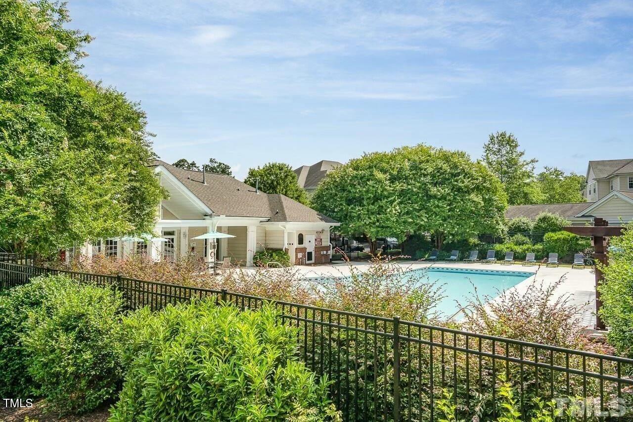 534 Ives Court