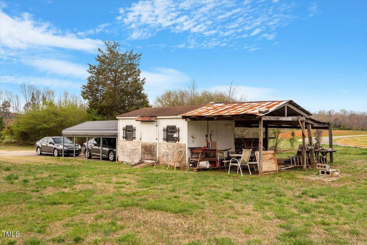2092 Hicks Road