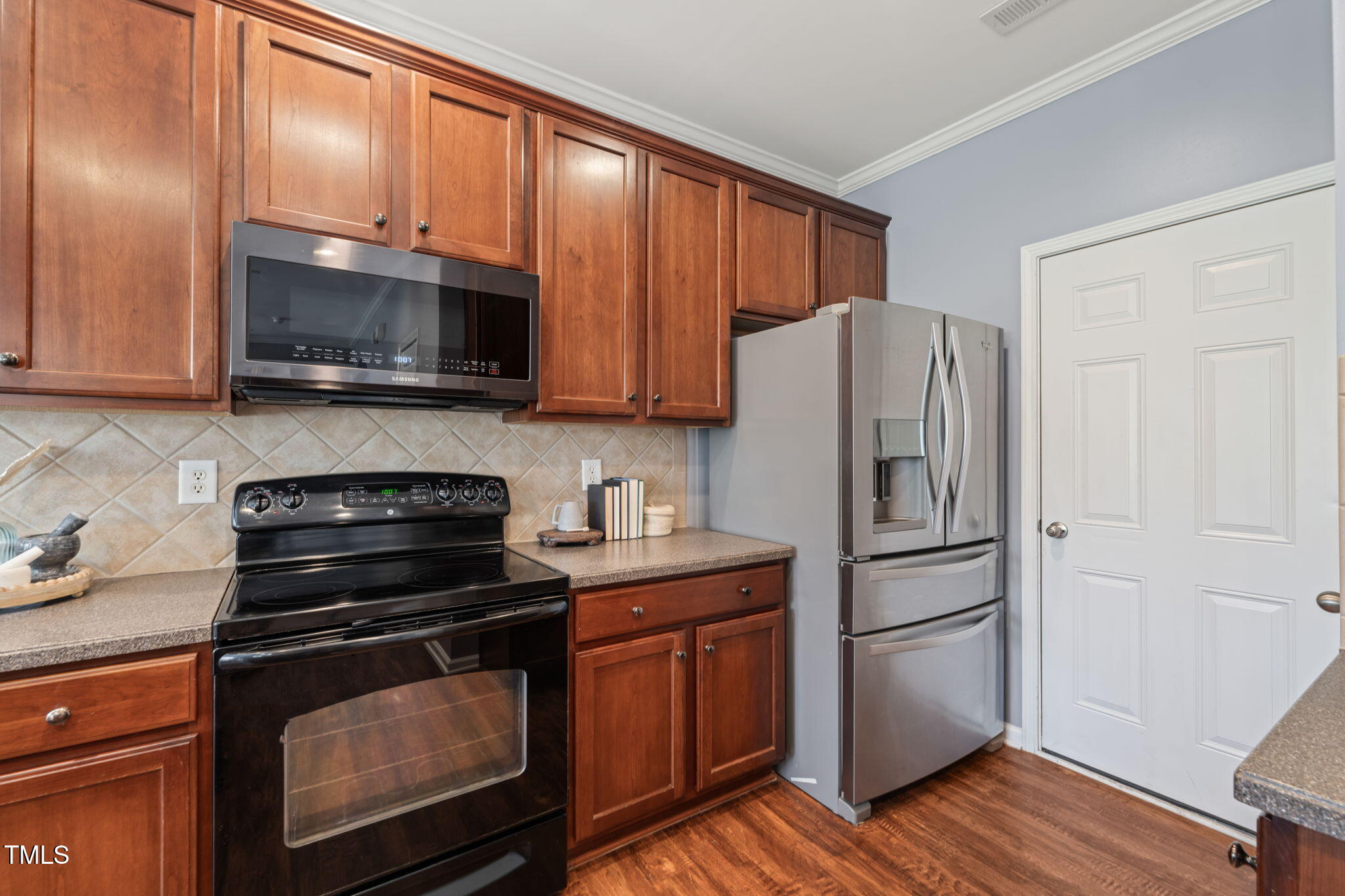2105 Woodsdale Drive