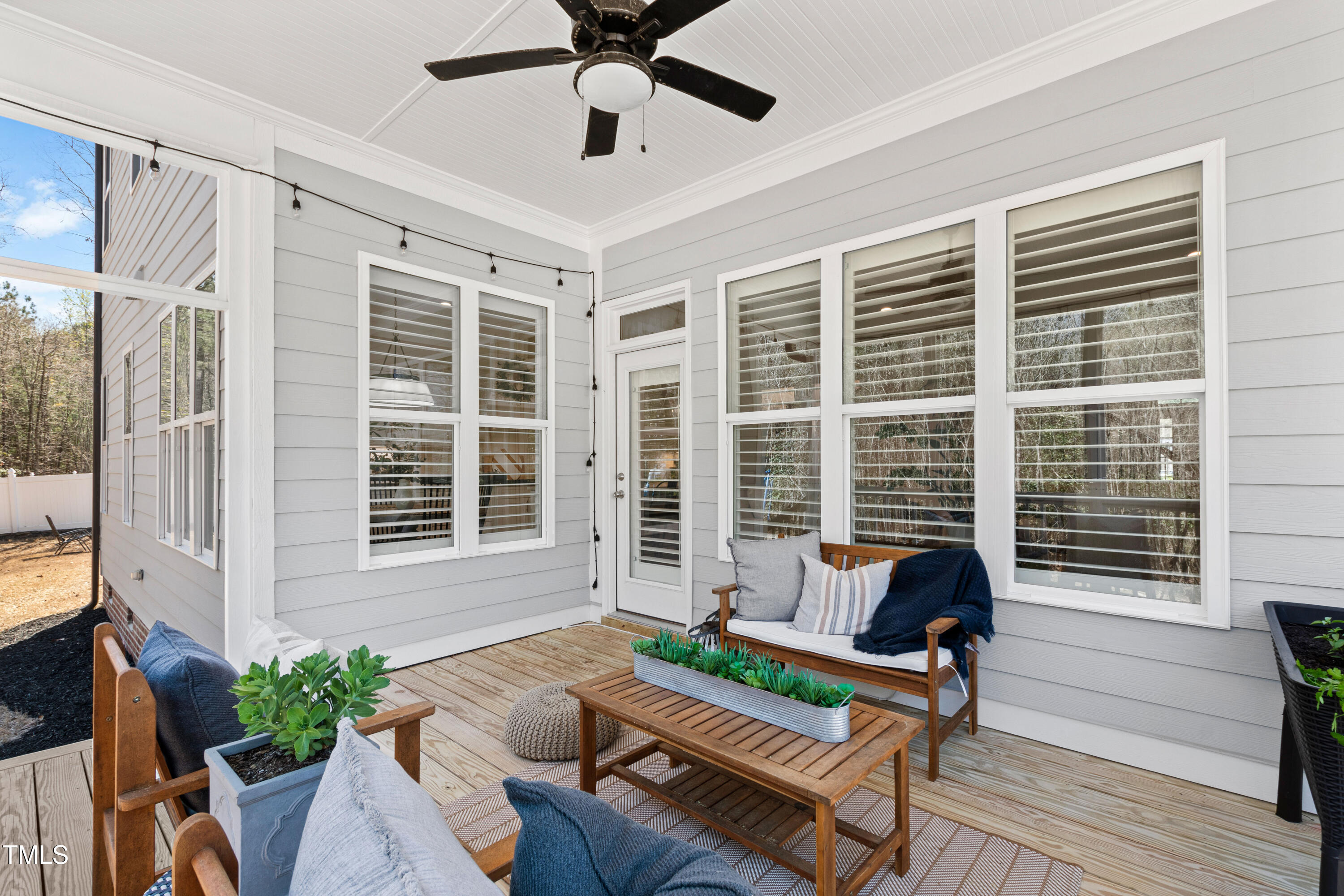 609 Meyers Place Lane