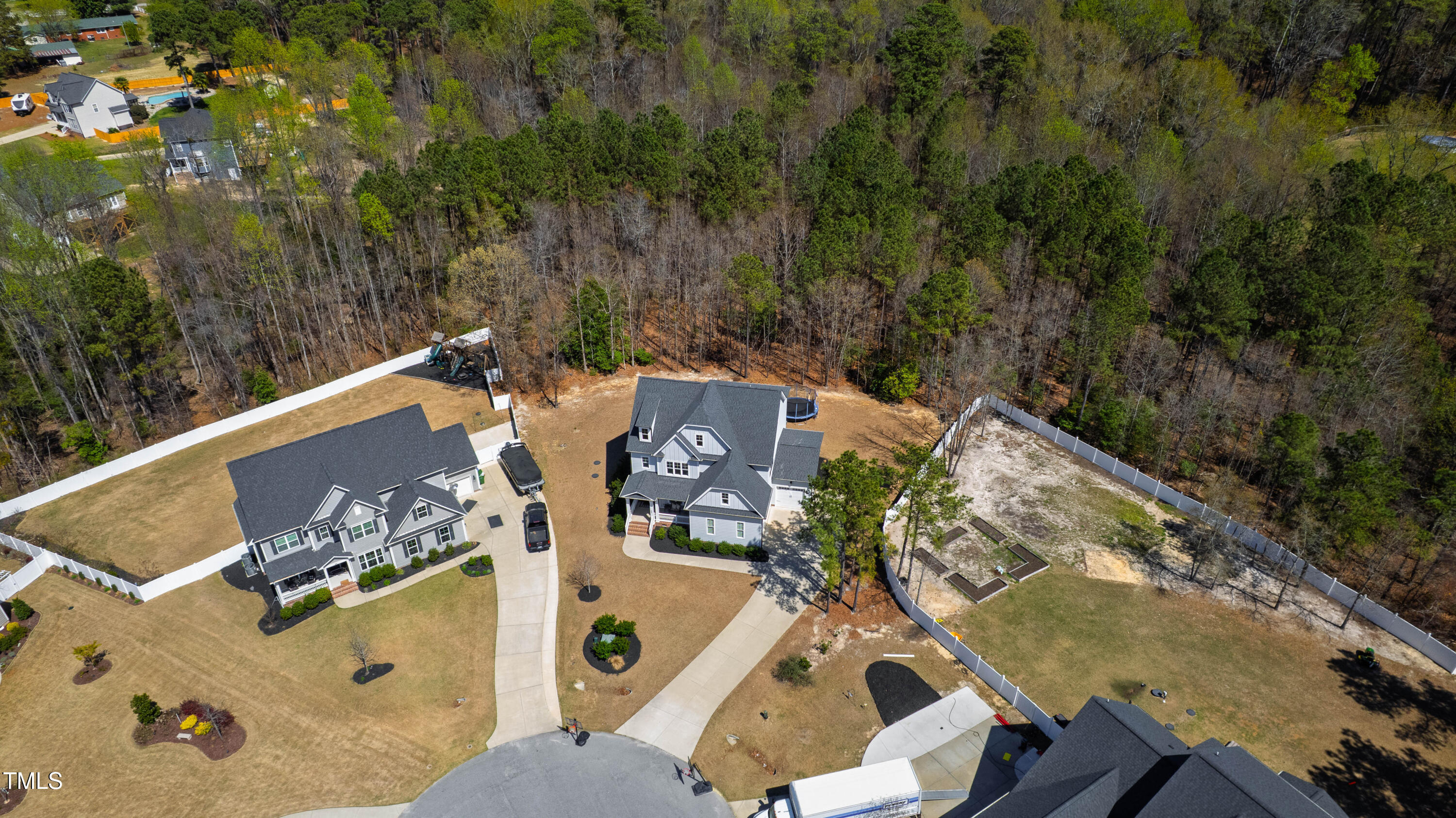 609 Meyers Place Lane