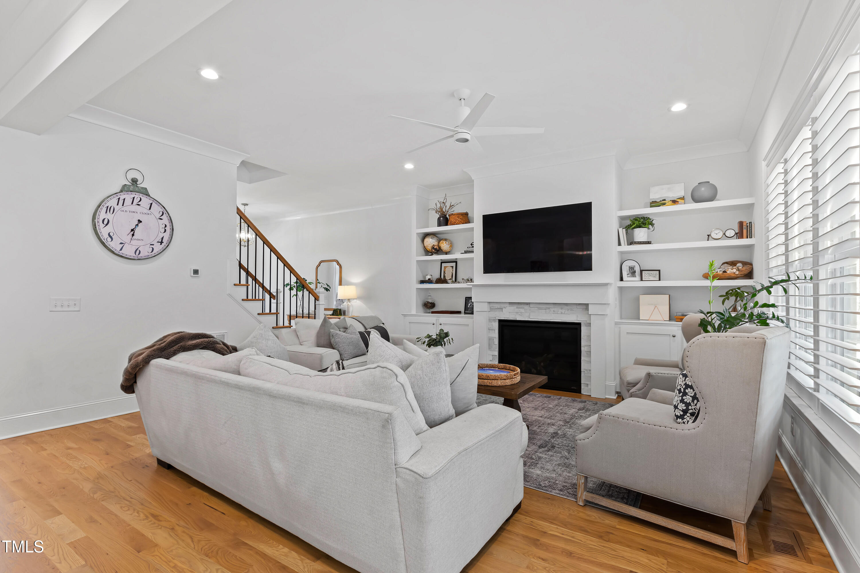 609 Meyers Place Lane