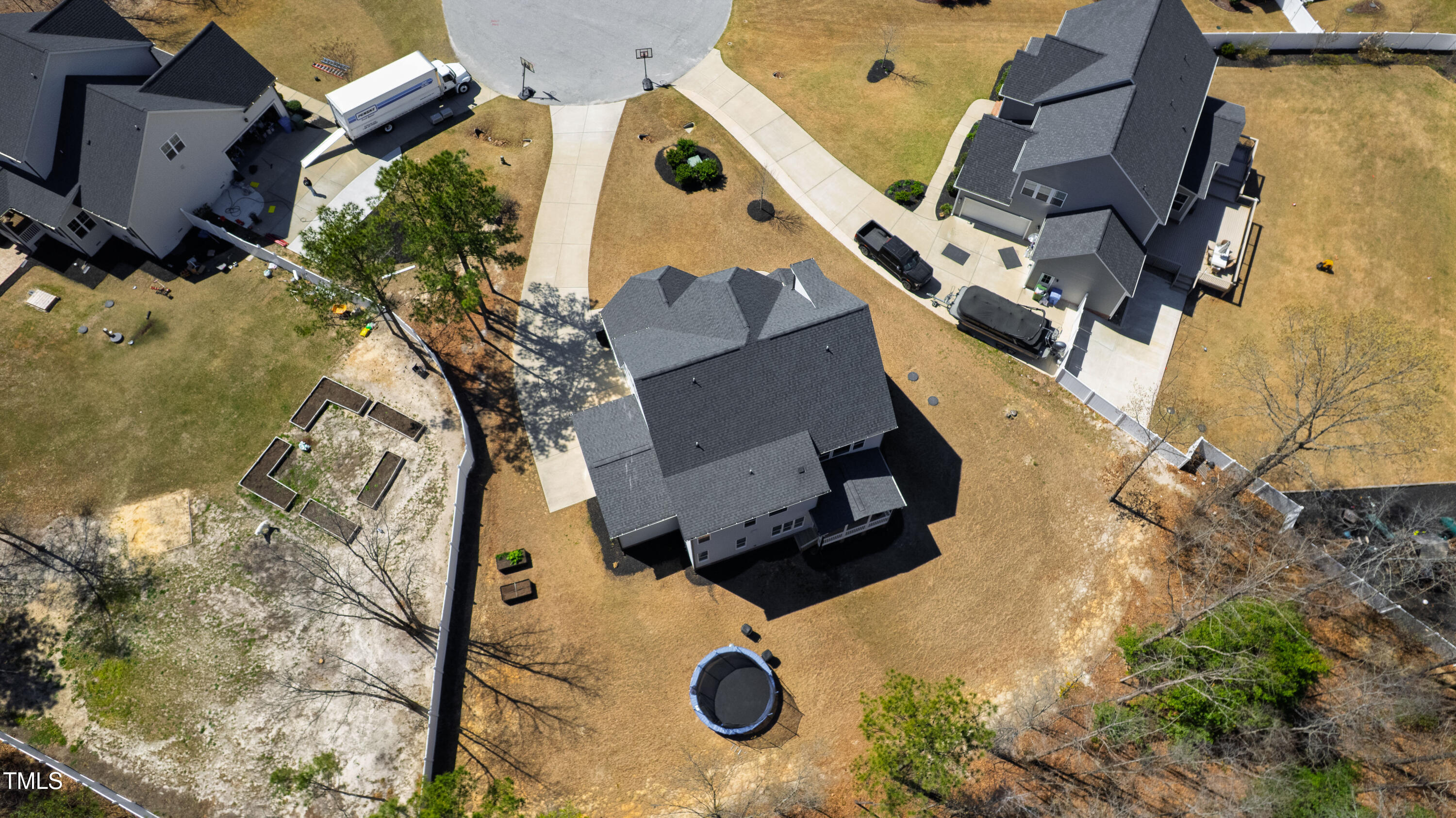 609 Meyers Place Lane
