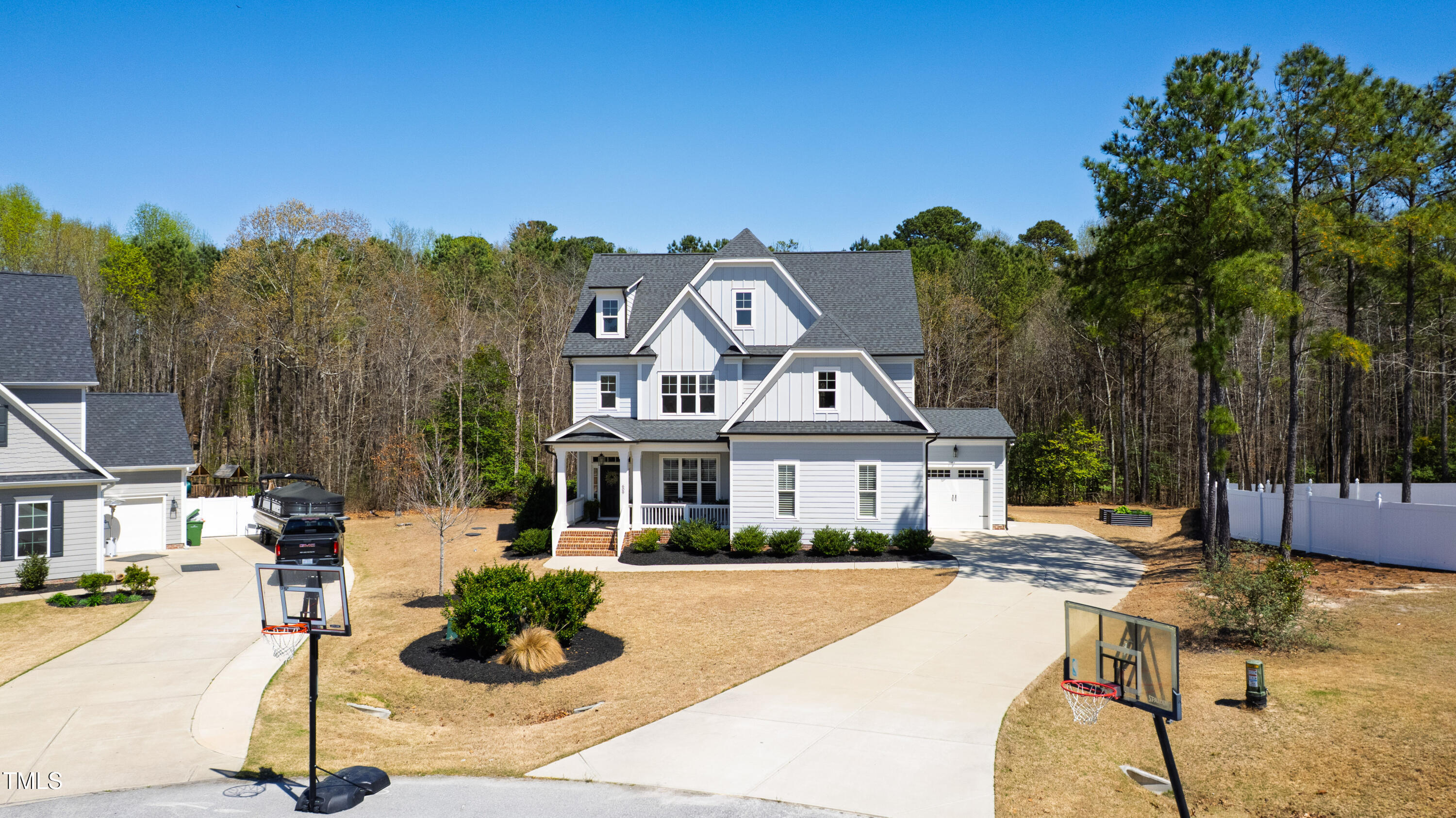 609 Meyers Place Lane