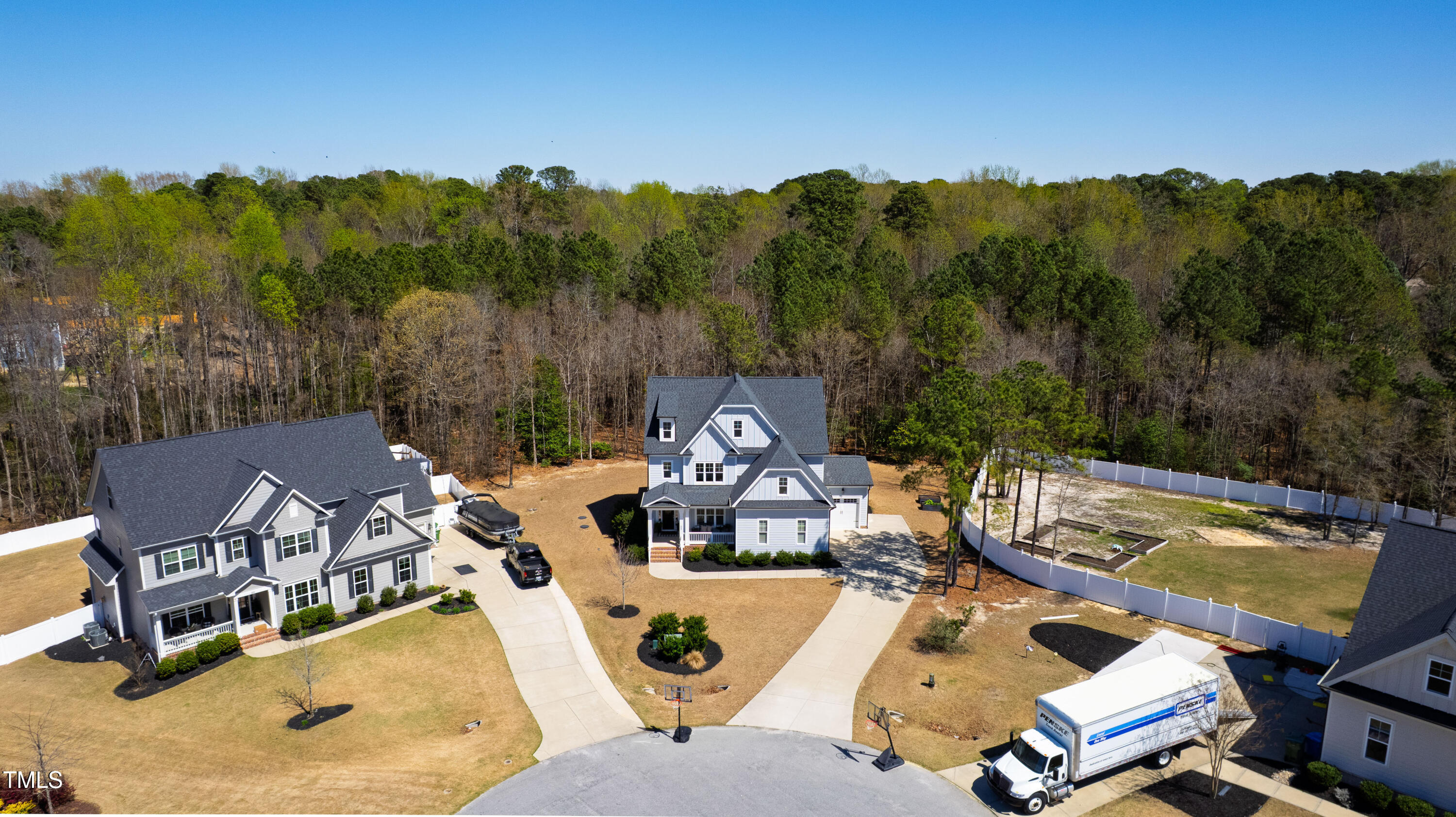 609 Meyers Place Lane