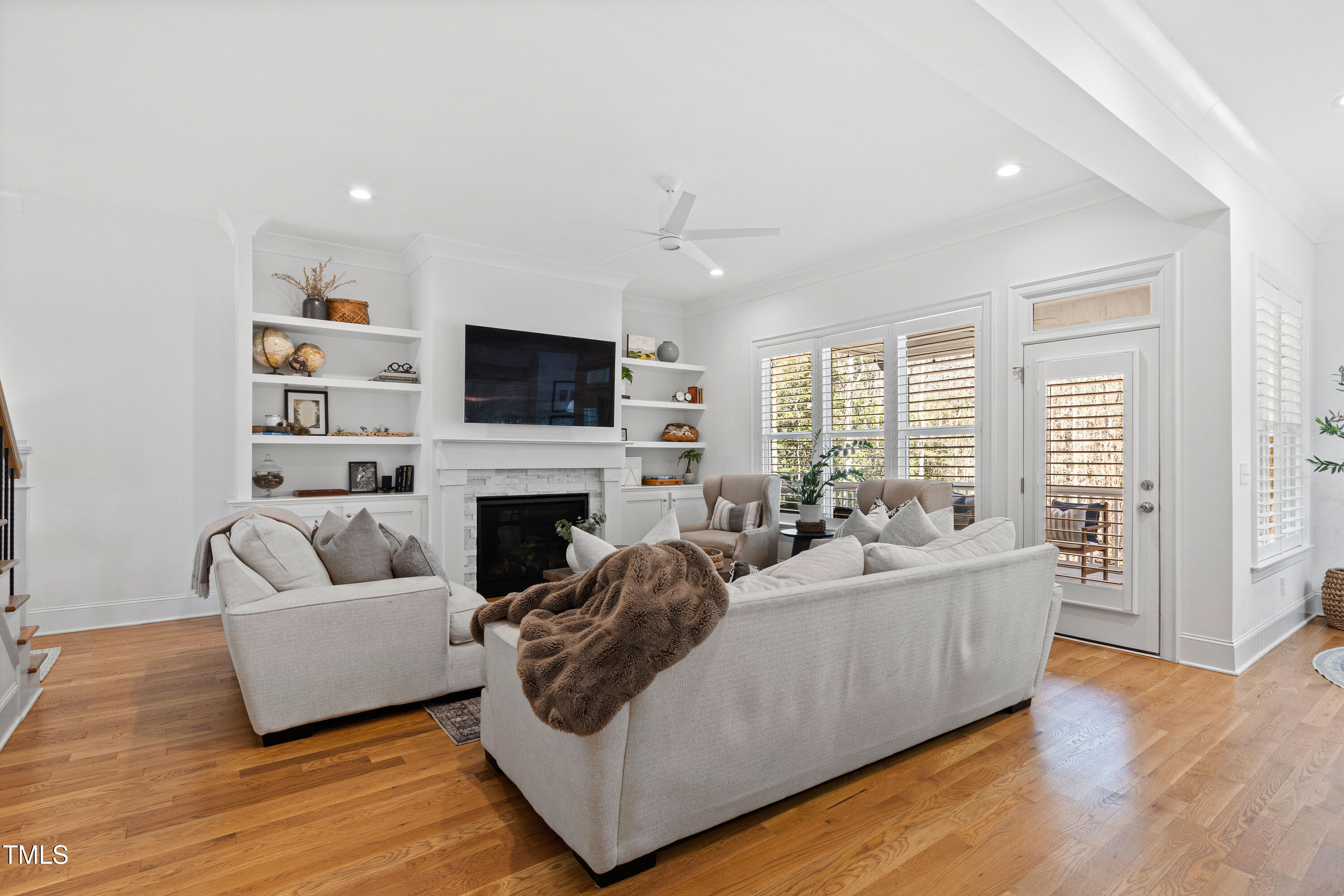 609 Meyers Place Lane