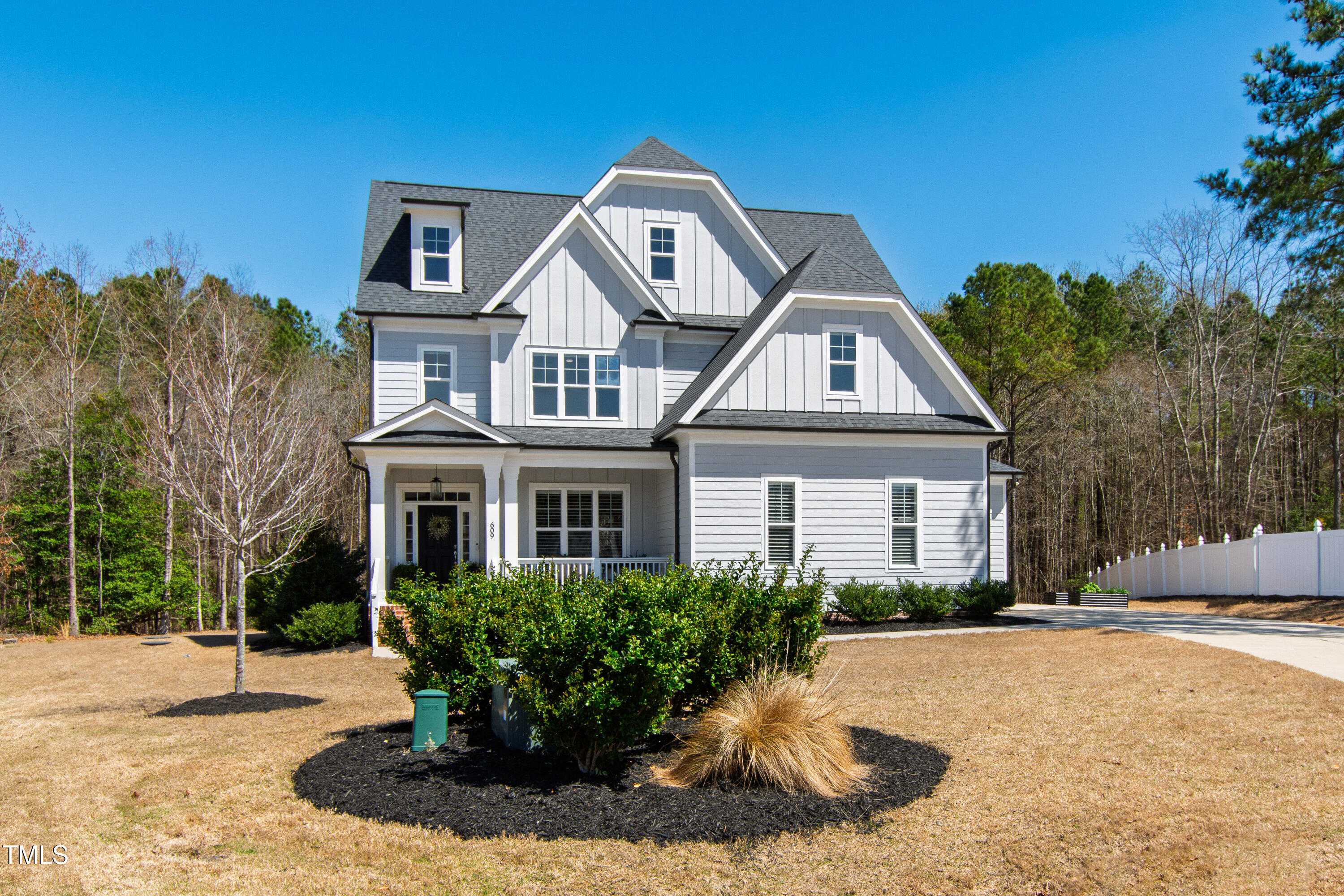 609 Meyers Place Lane
