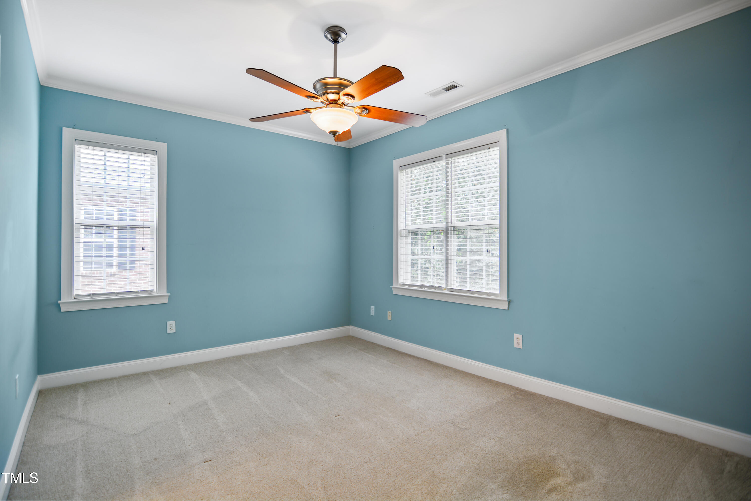 126 W Savannah Ridge Road