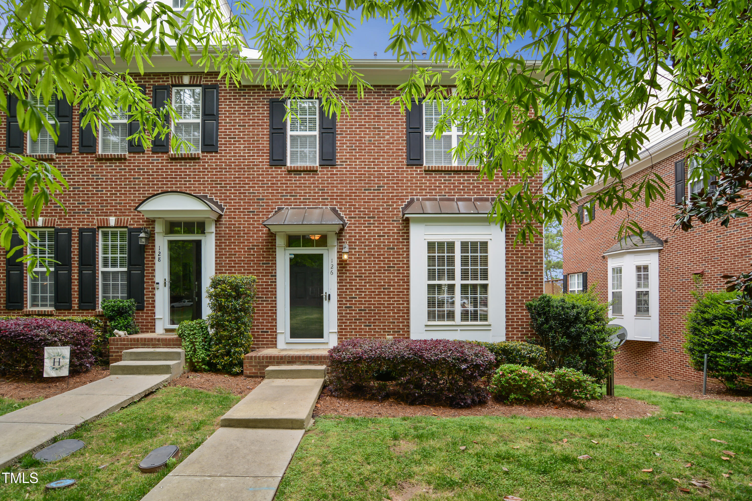 126 W Savannah Ridge Road