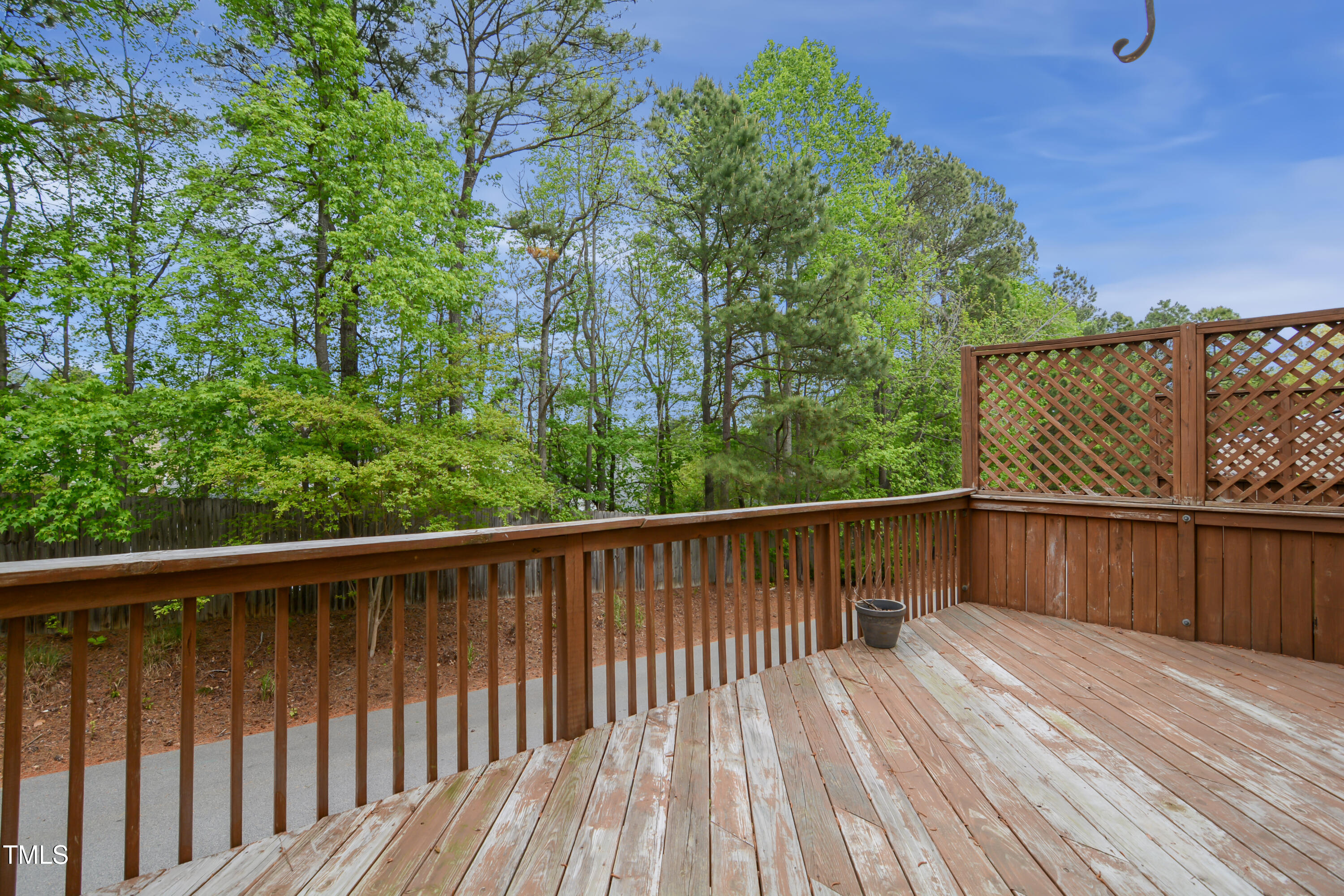 126 W Savannah Ridge Road