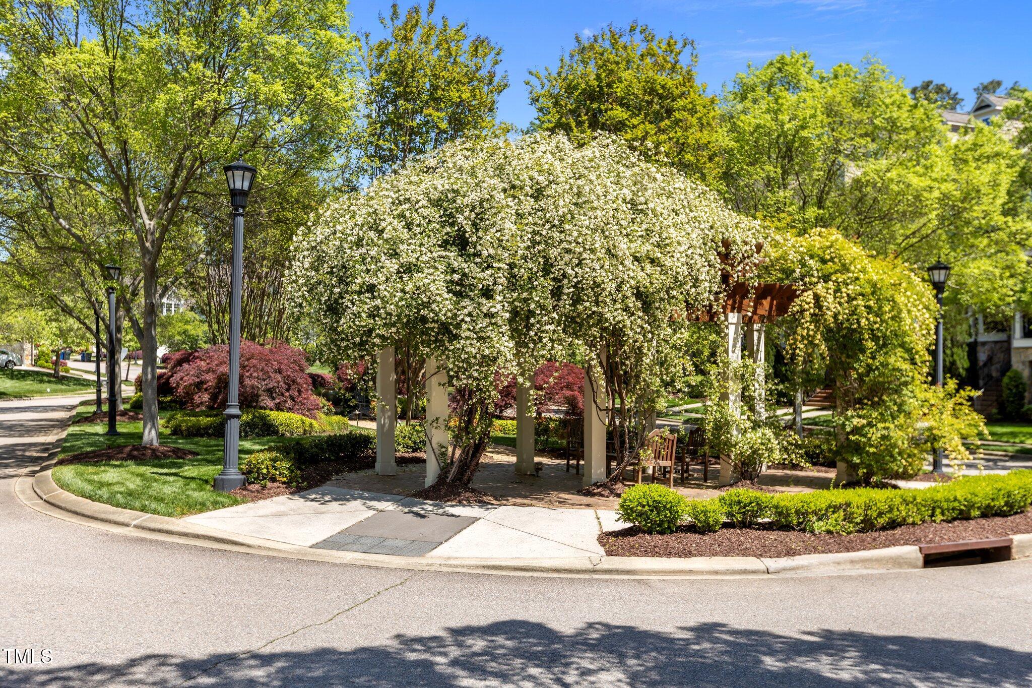 212 Allister Drive
