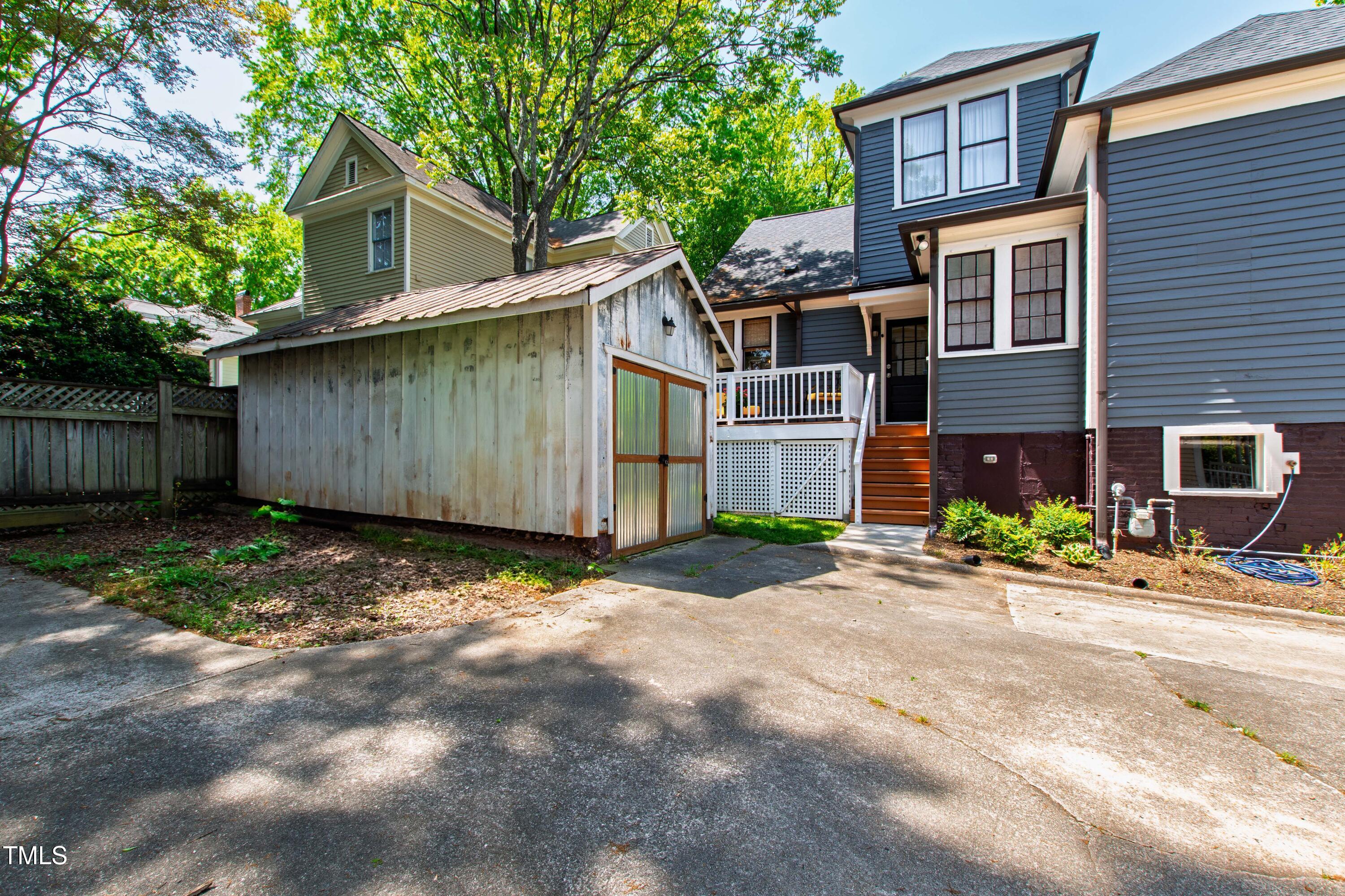 130 N Bloodworth Street