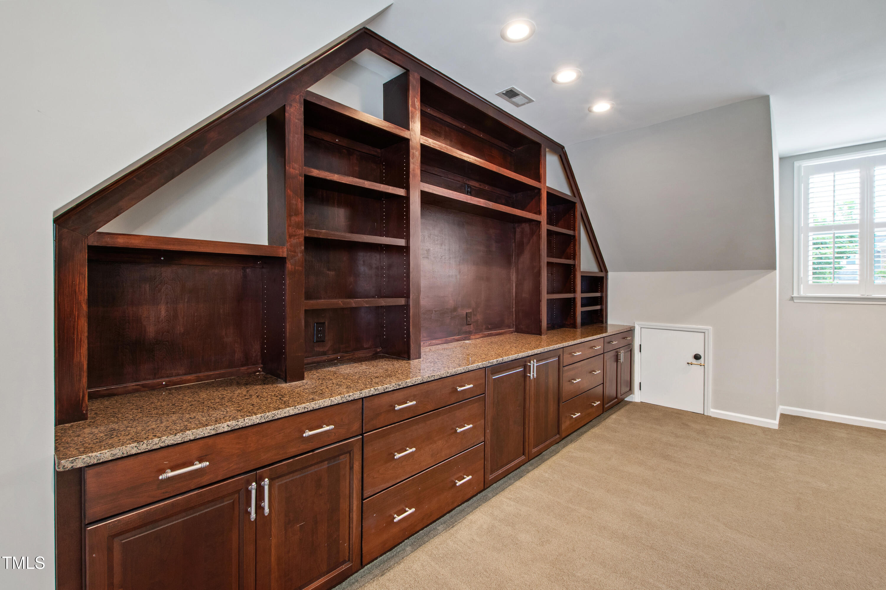 103 Tremont Circle