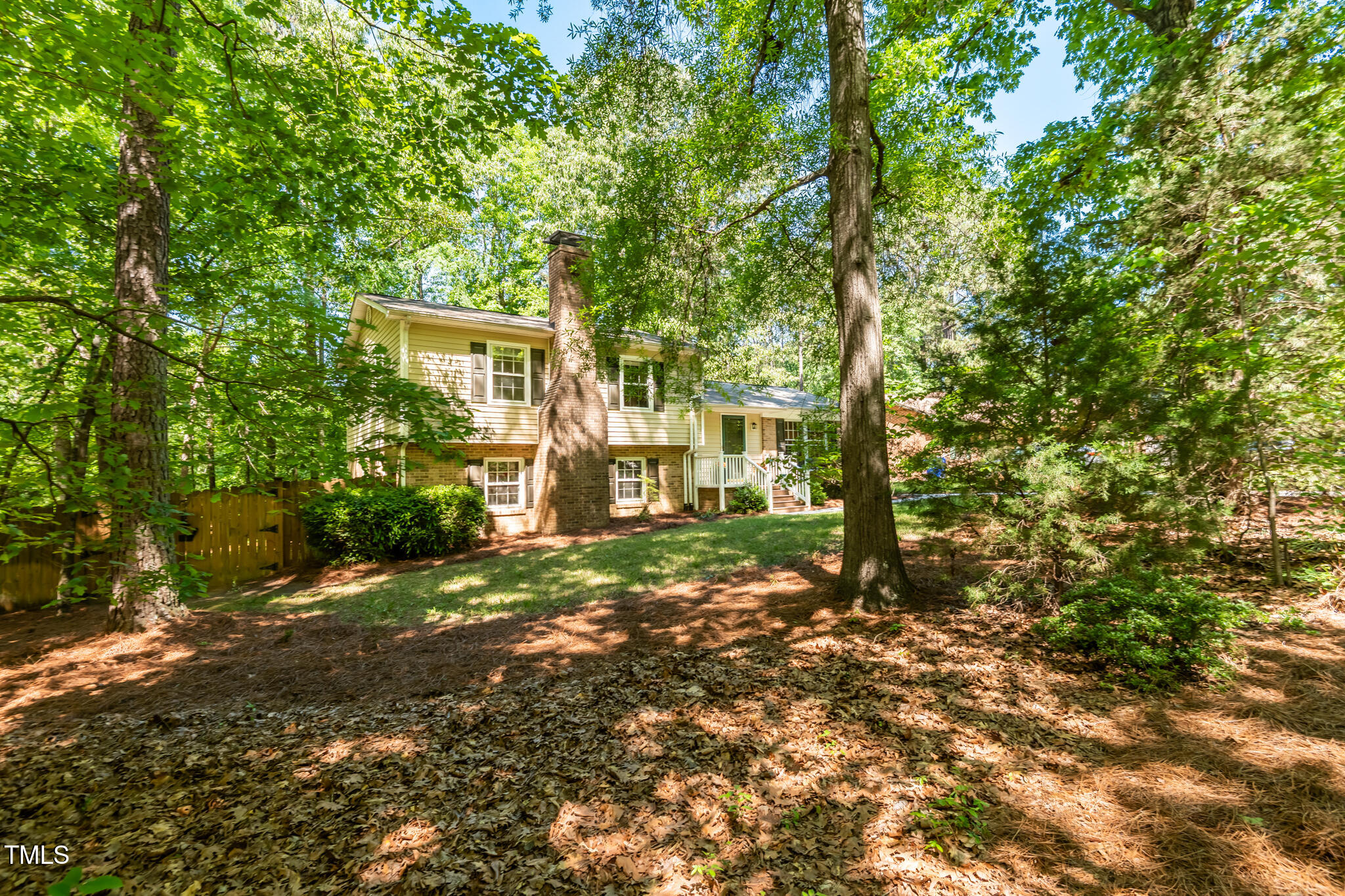 526 Colony Woods Drive