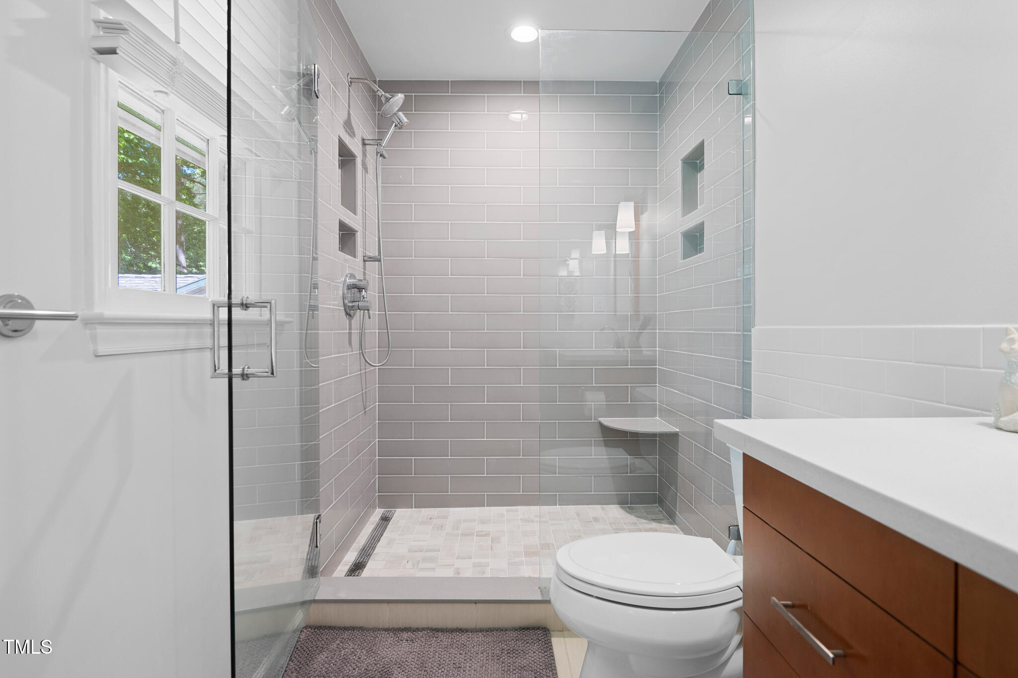 526 Colony Woods Drive