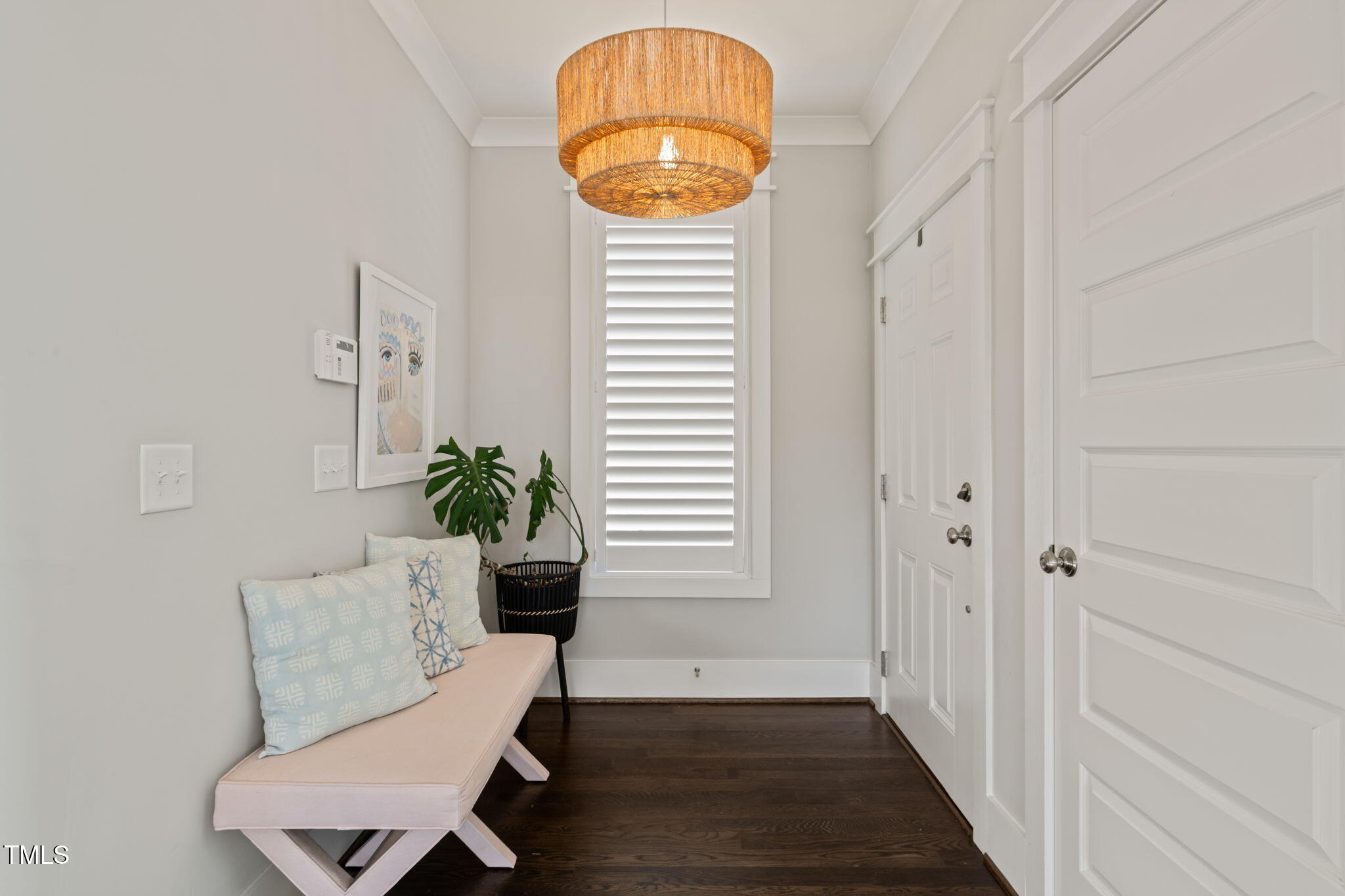 512 Montague Lane