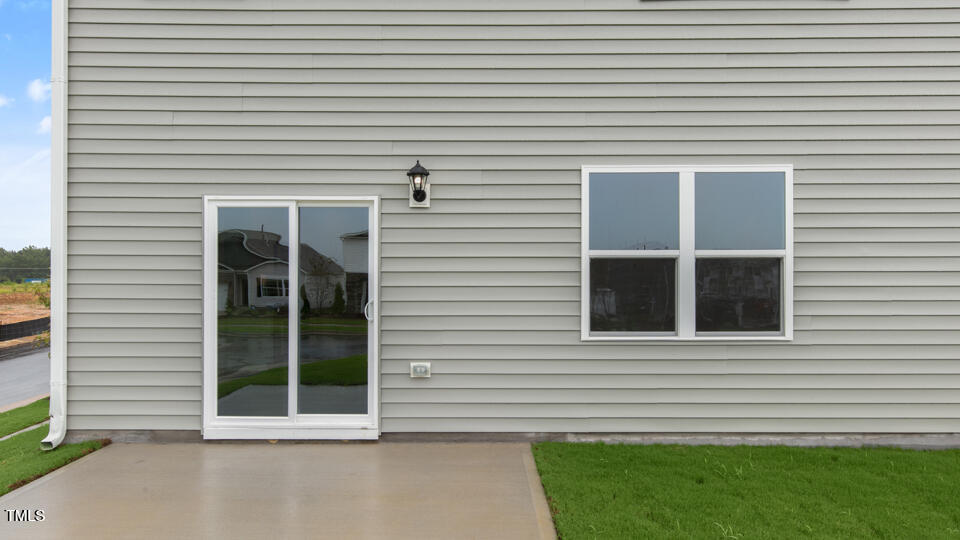 800 Bullhorn Drive