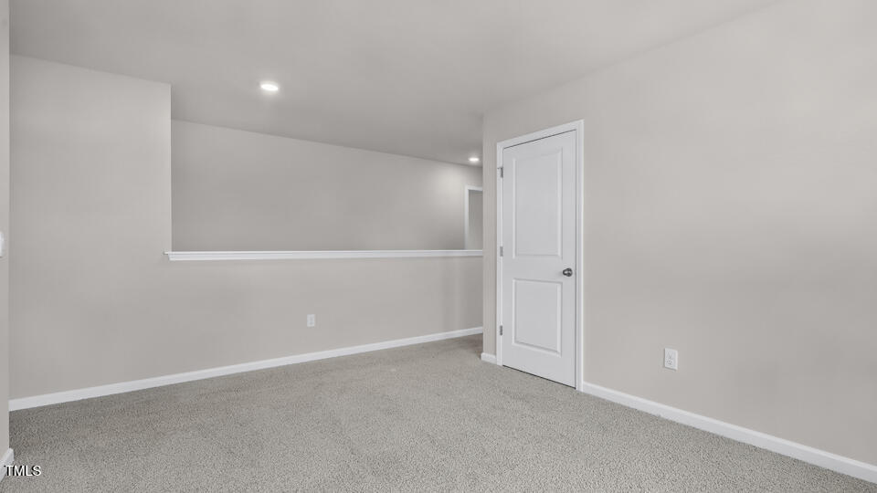 800 Bullhorn Drive
