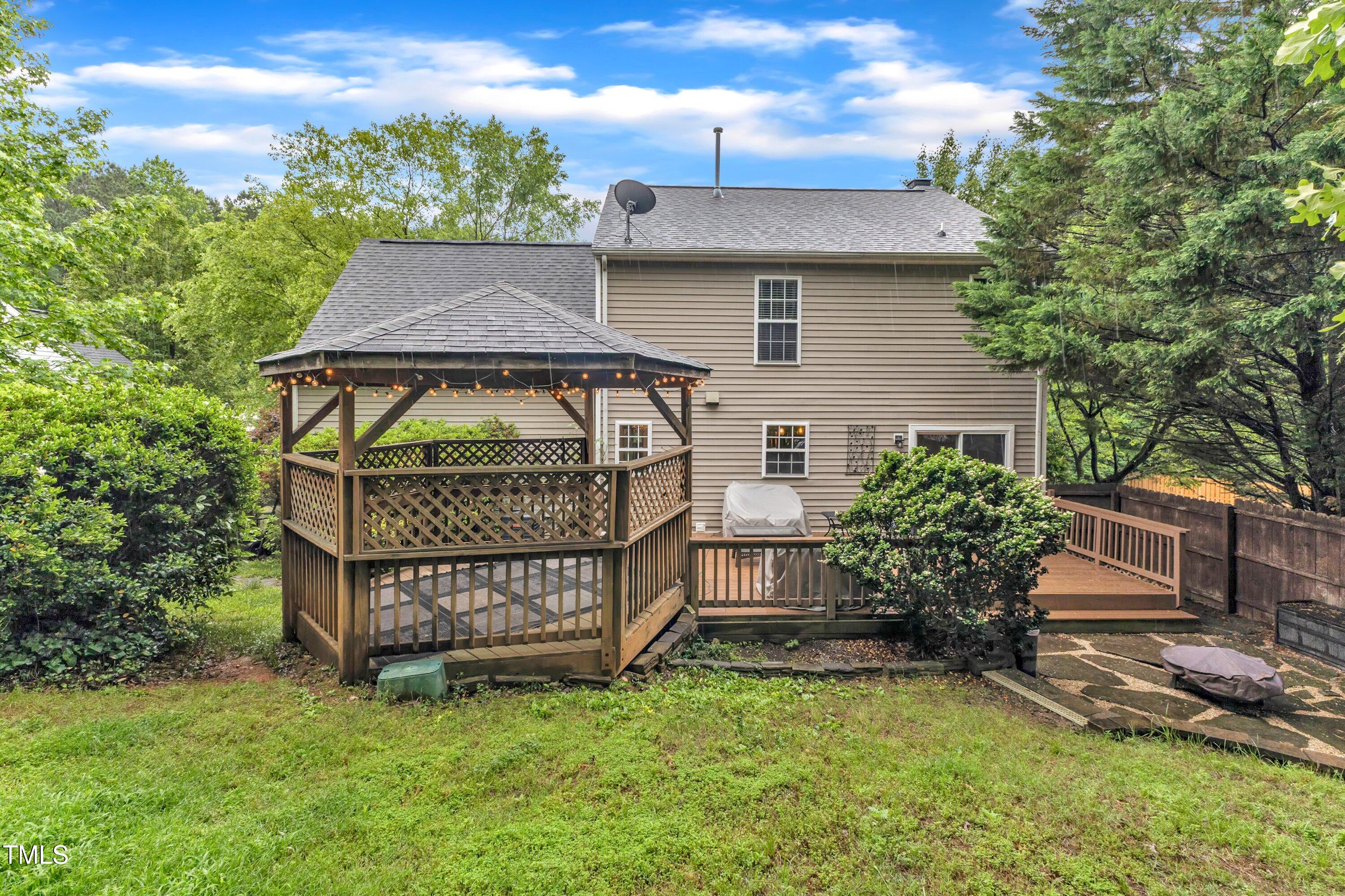 6828 Edwell Court