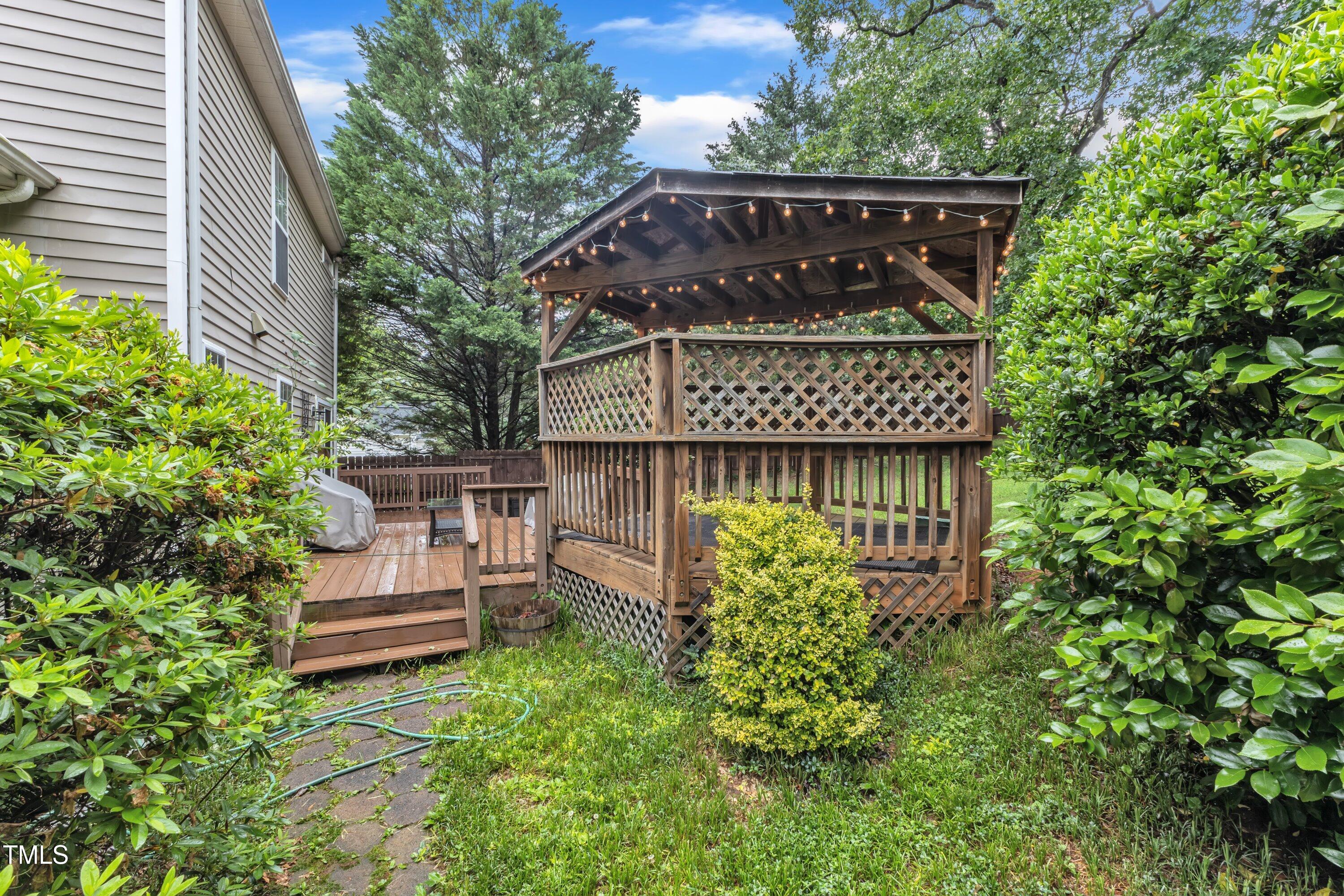 6828 Edwell Court