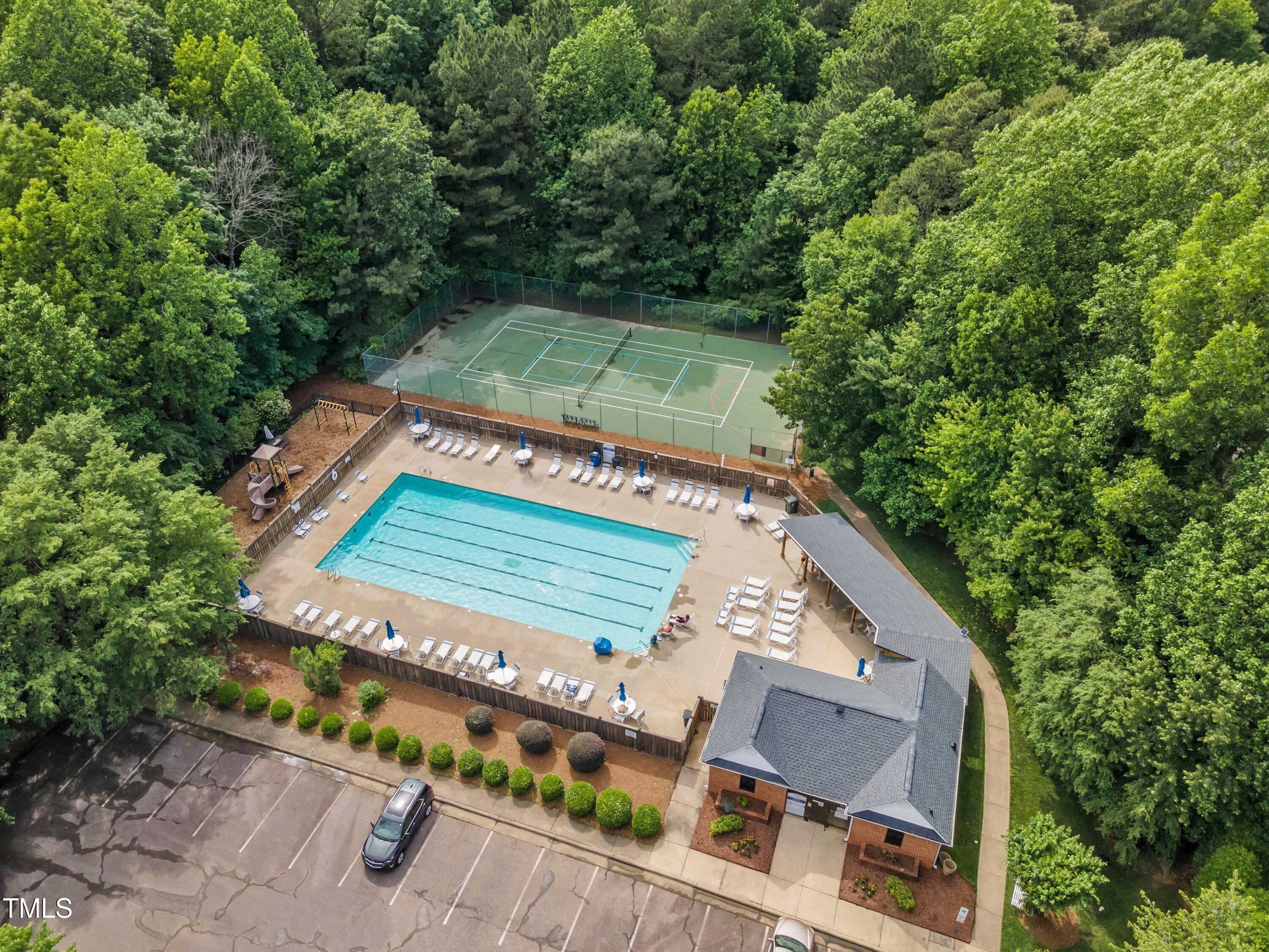 6828 Edwell Court