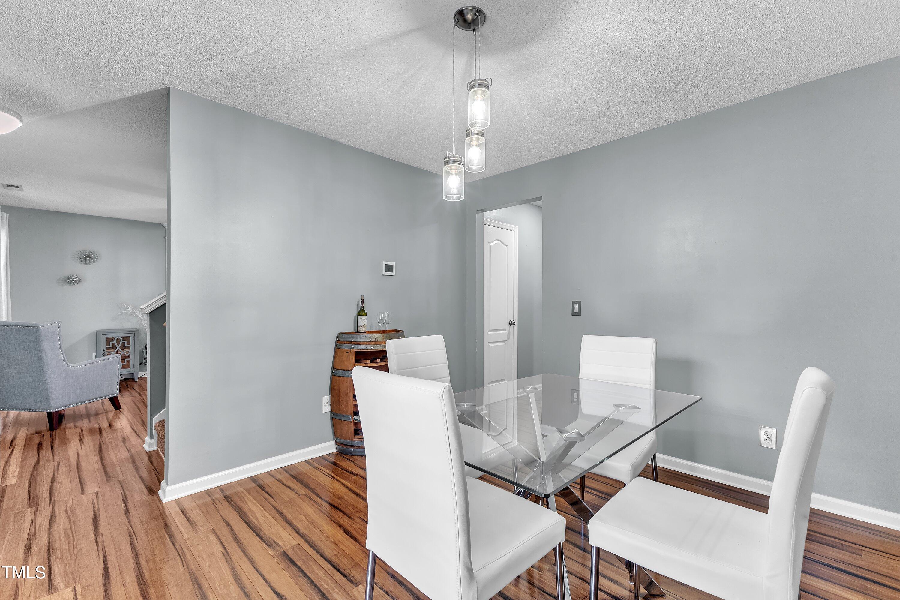 6828 Edwell Court