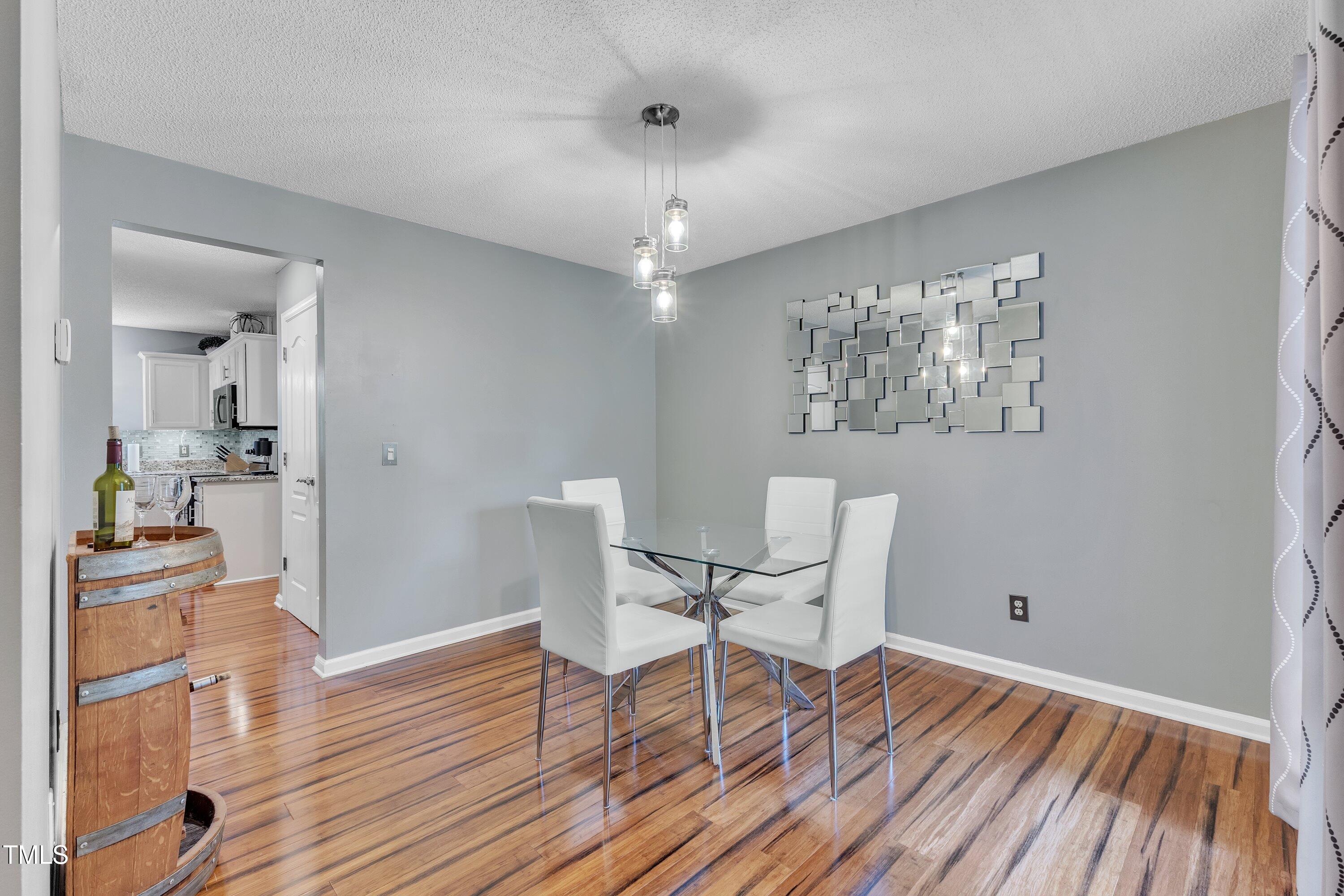 6828 Edwell Court