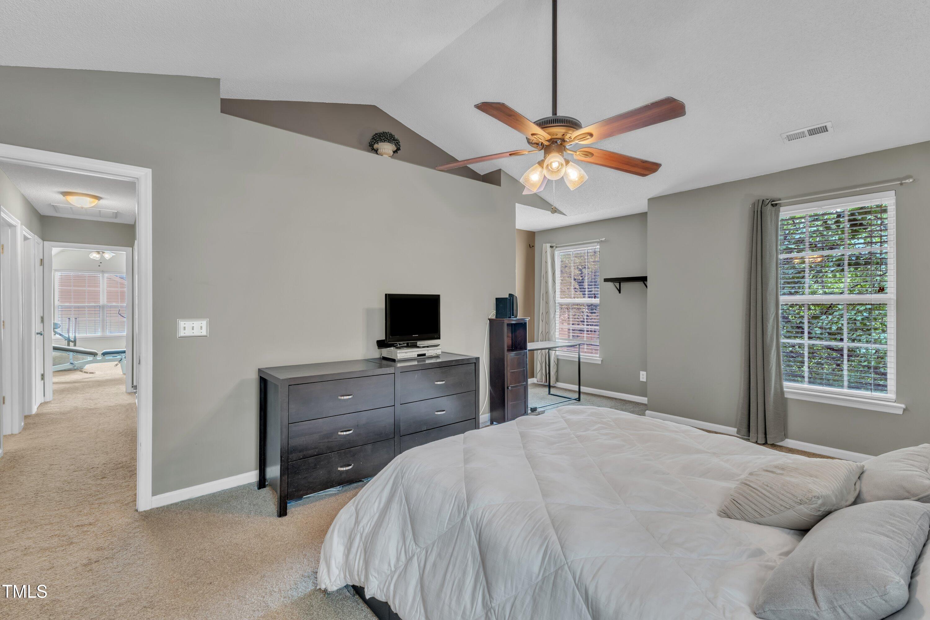 6828 Edwell Court