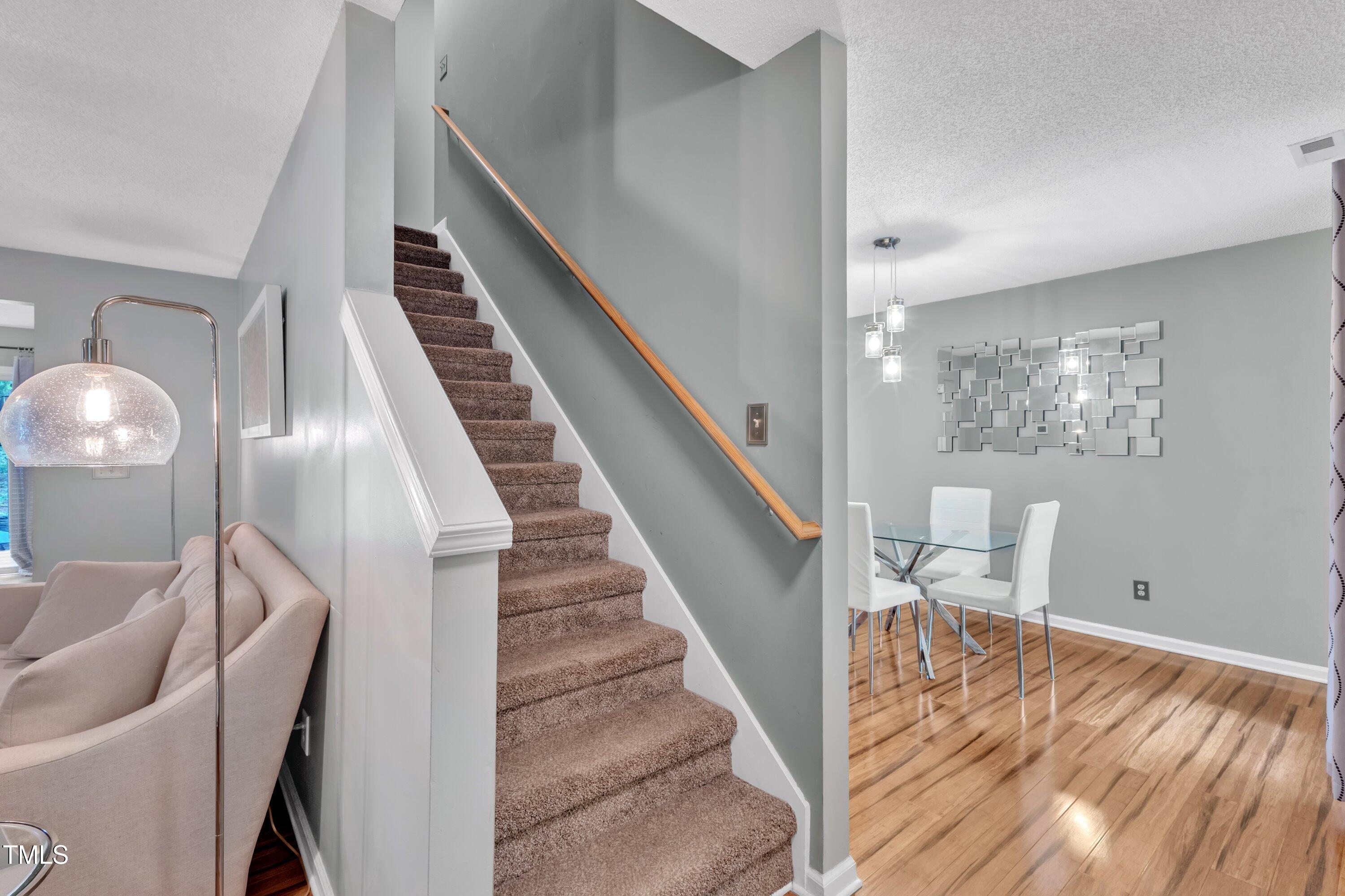 6828 Edwell Court