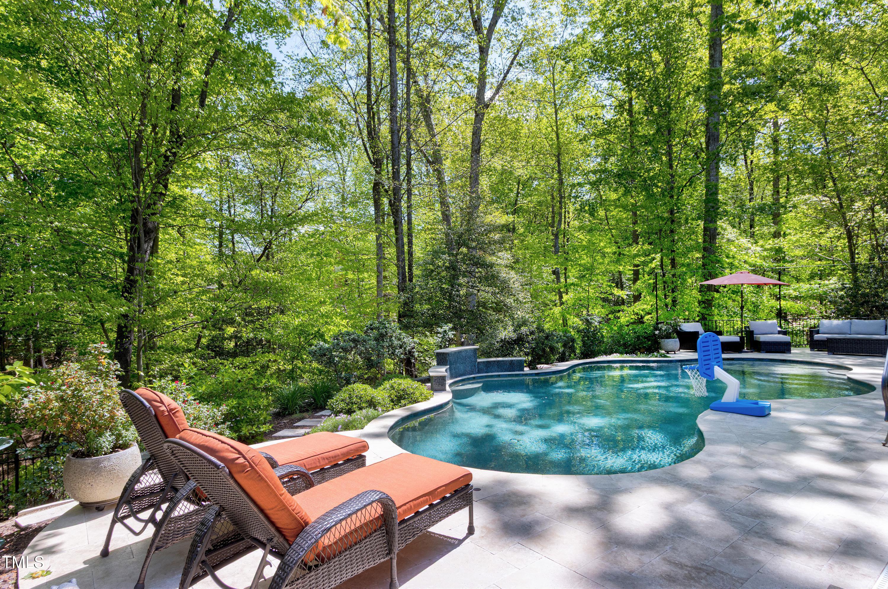 404 Settlecroft Lane