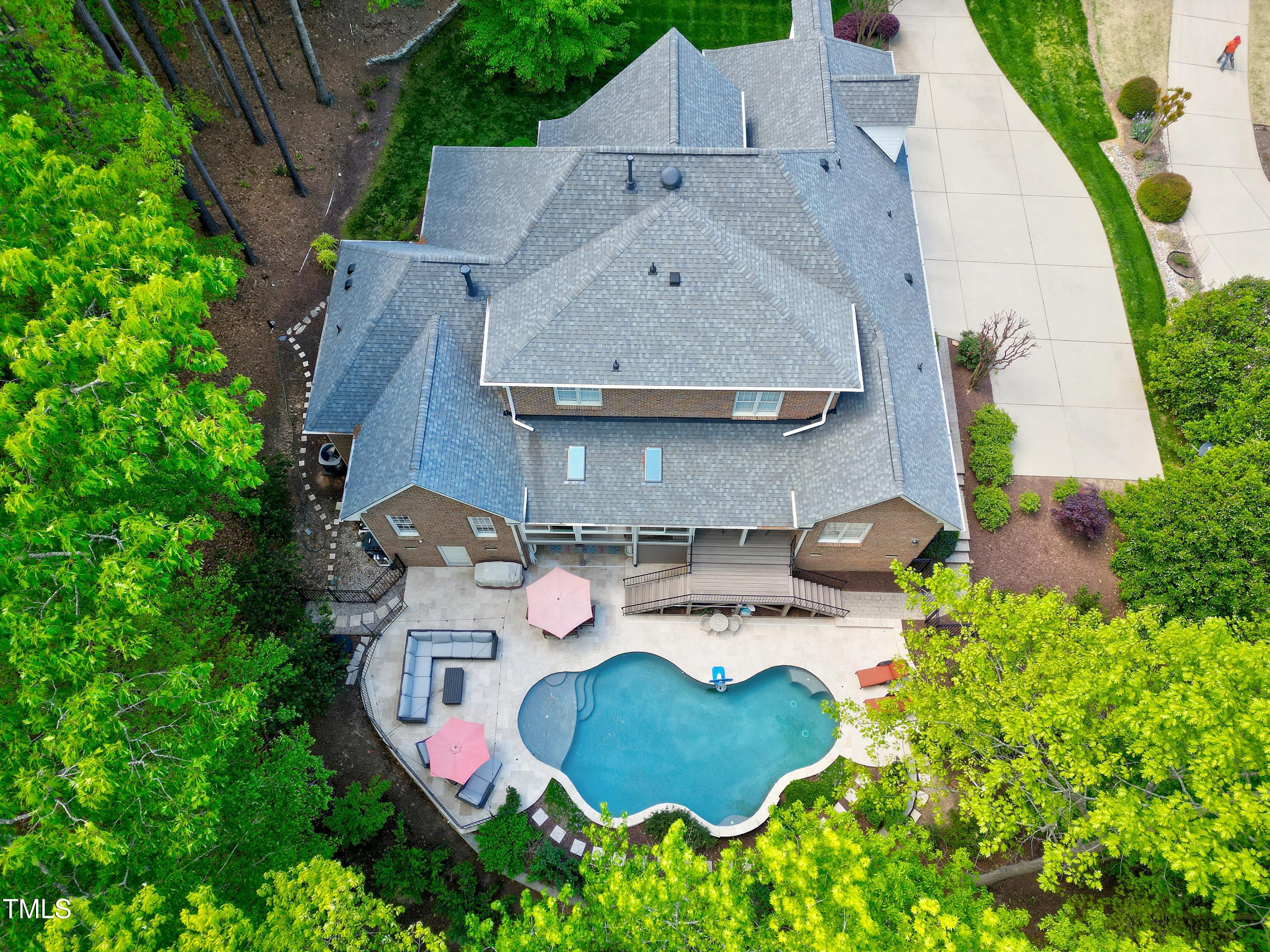 404 Settlecroft Lane
