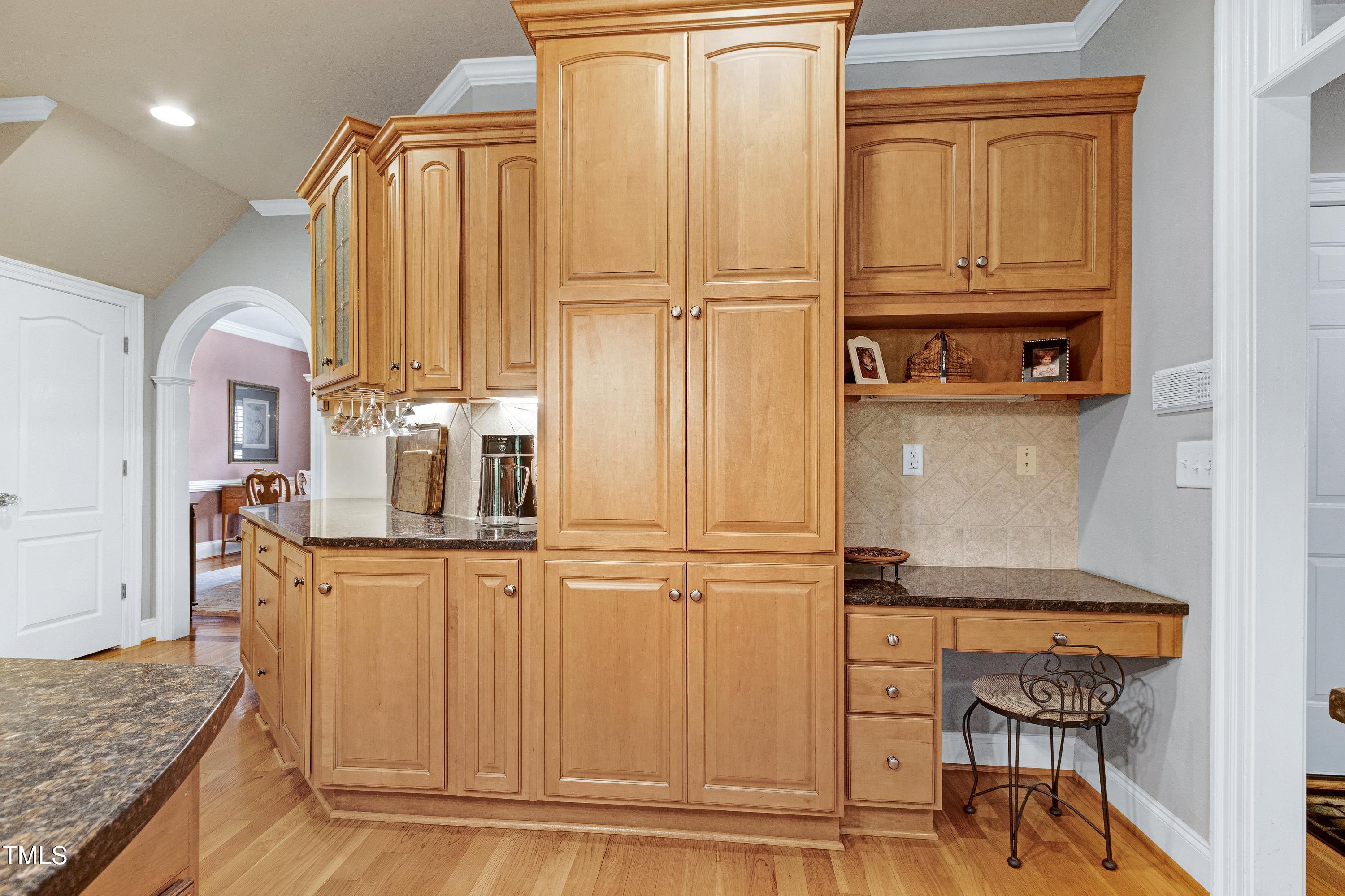 404 Settlecroft Lane